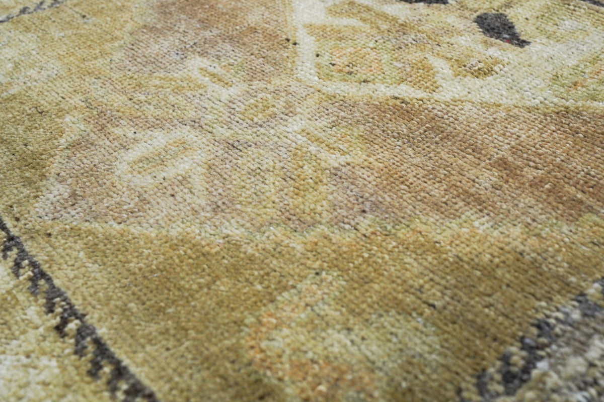 Handmade Mini Vintage Turkish Uşak Rug | 102 x 55 cm | 3'3" x 1'8" - Najaf Rugs