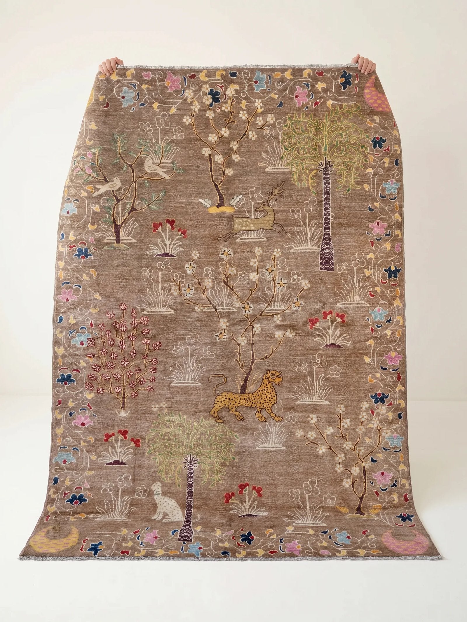 Transitional Kohi Rug - Hunting Scene