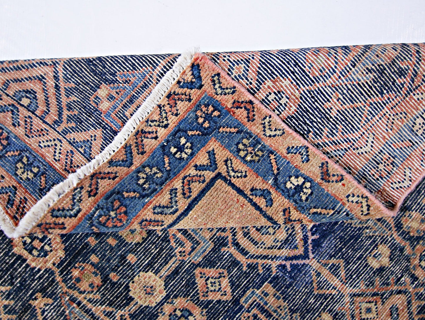 Handmade Vintage Persian Ghashghai Rug | 151 x 103 cm | 4'11" x 3'4" - Najaf Rugs & Textile
