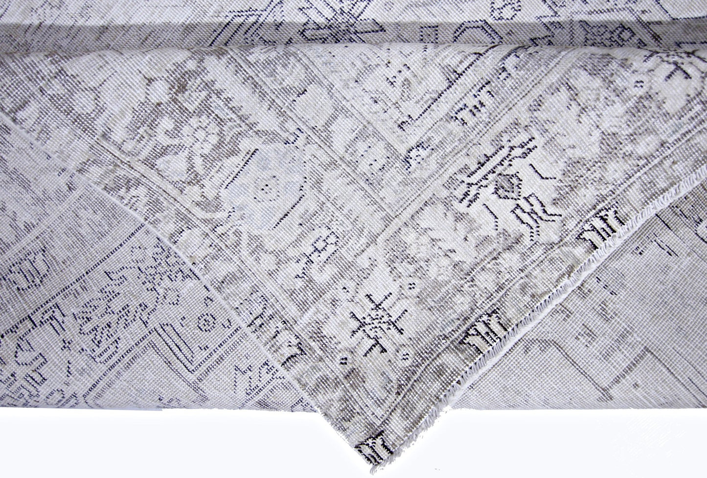 Handmade Vintage Persian Tabriz Rug | 319 x 239 cm | 10'6" x 7'10" - Najaf Rugs & Textile