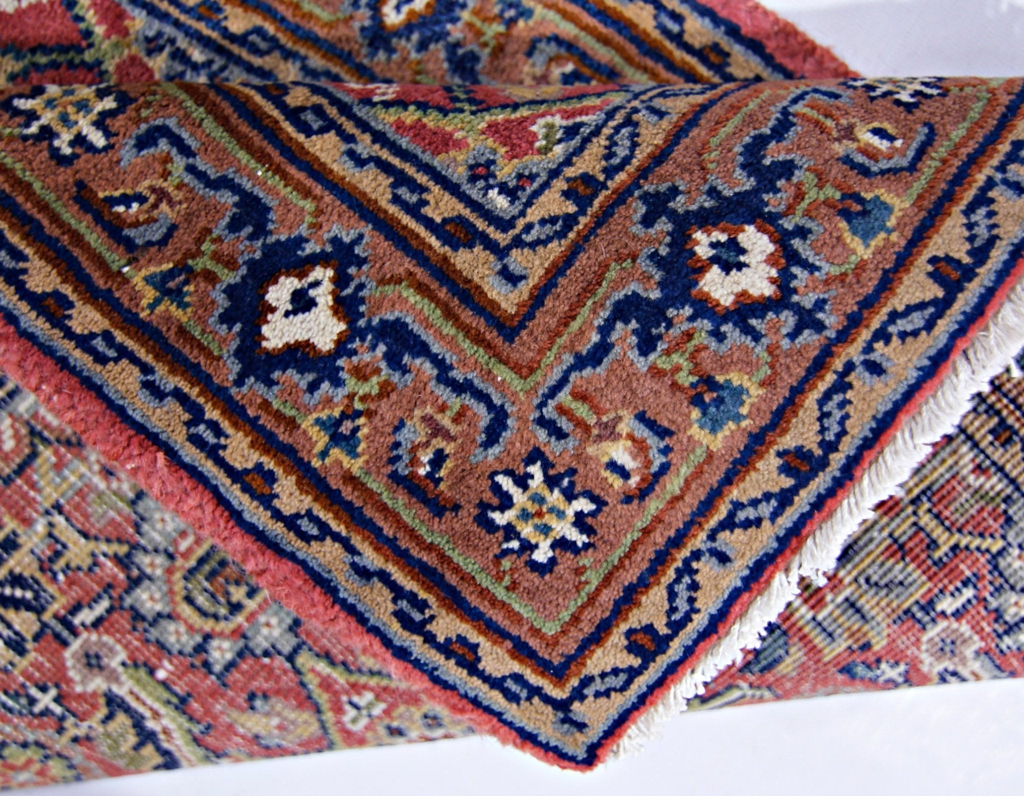 Handmade Mini Vintage Pakistani Rug | 87 x 57 cm | 2'10" x 1'11" - Najaf Rugs & Textile