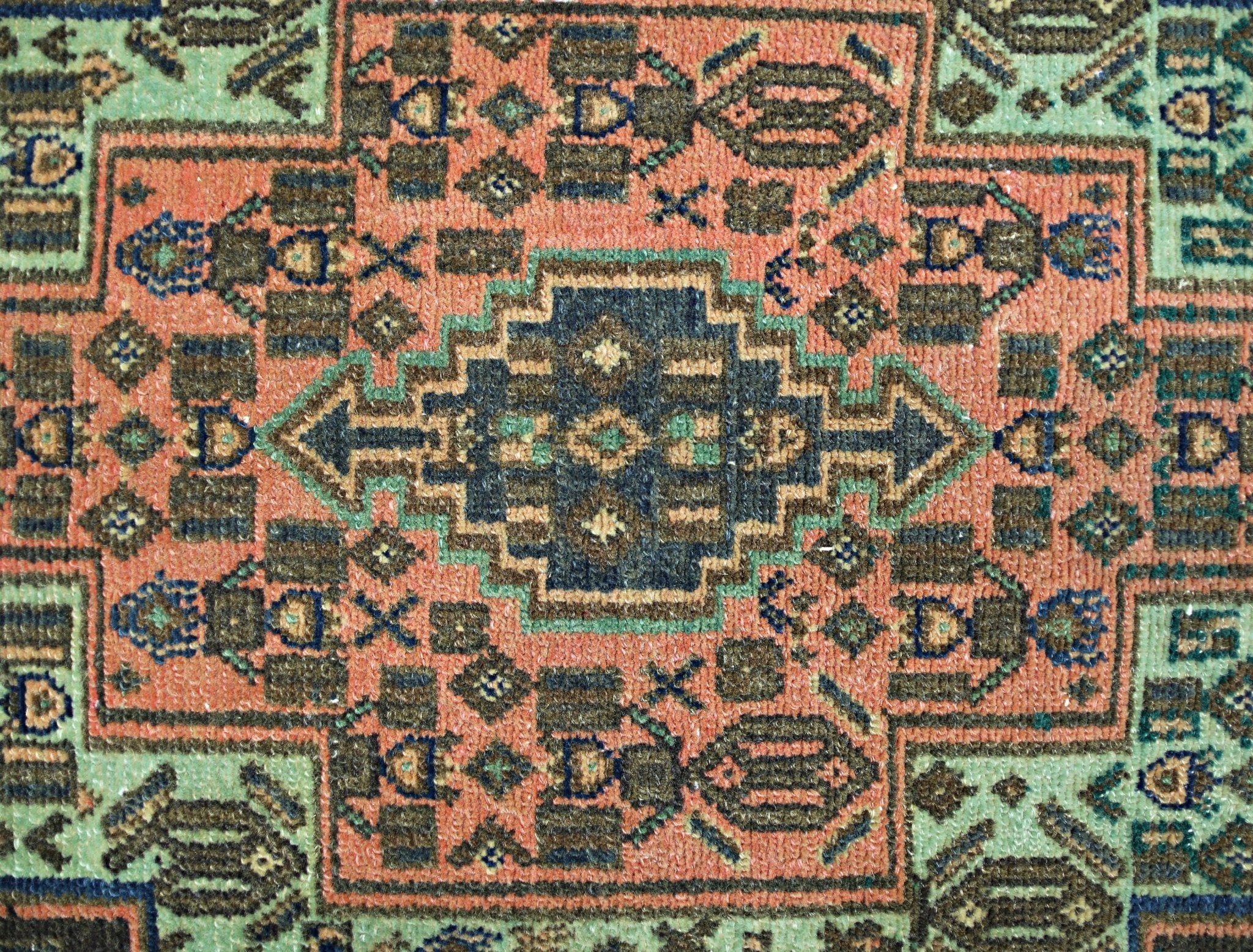 Handmade Mini Vintage Persian Rug | 100 x 66 cm | 3'3" x 2'2" - Najaf Rugs & Textile