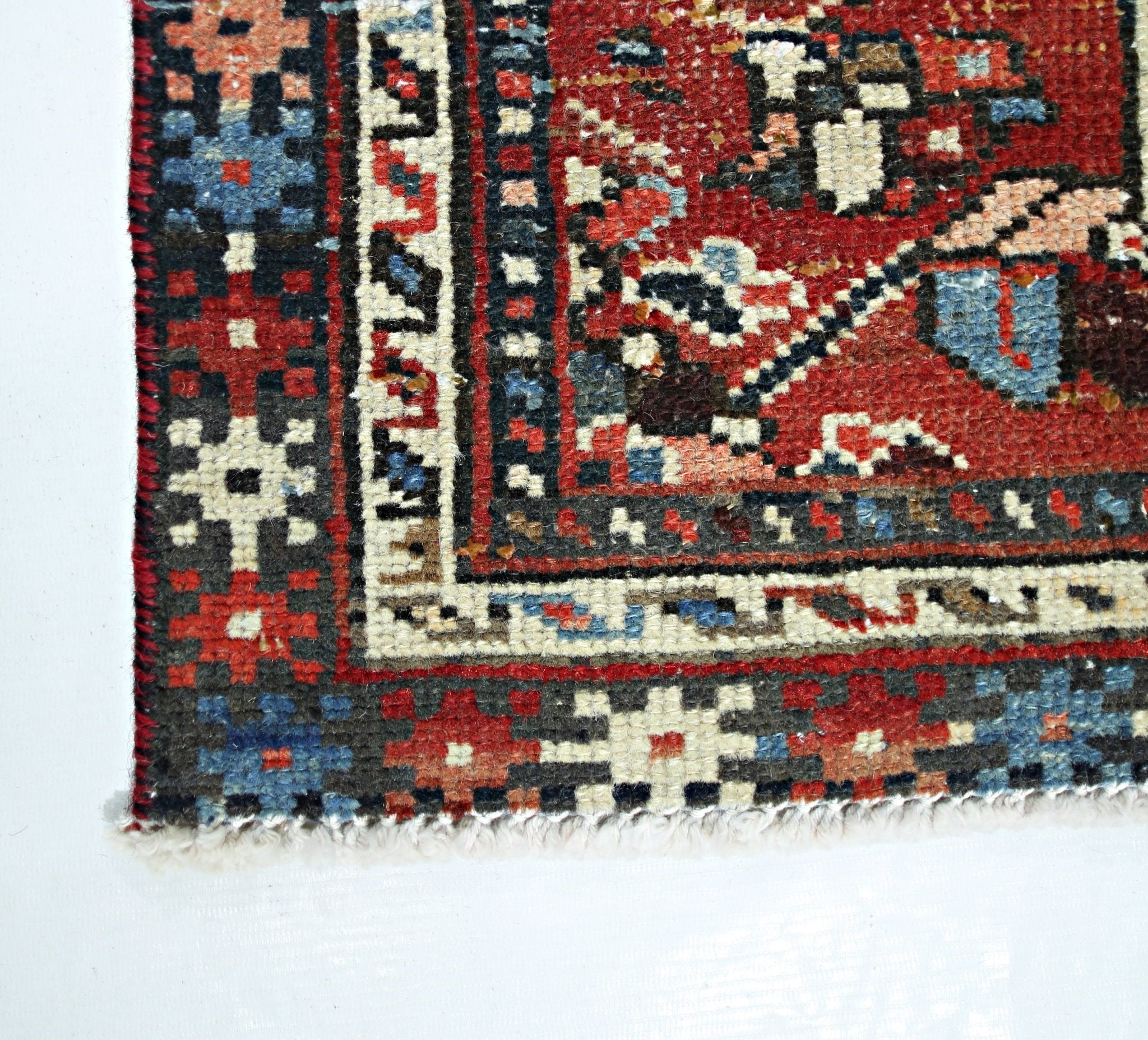 Handmade Mini Vintage Persian Rug | 106 x 70 cm | 3'10" x 2'4" - Najaf Rugs & Textile