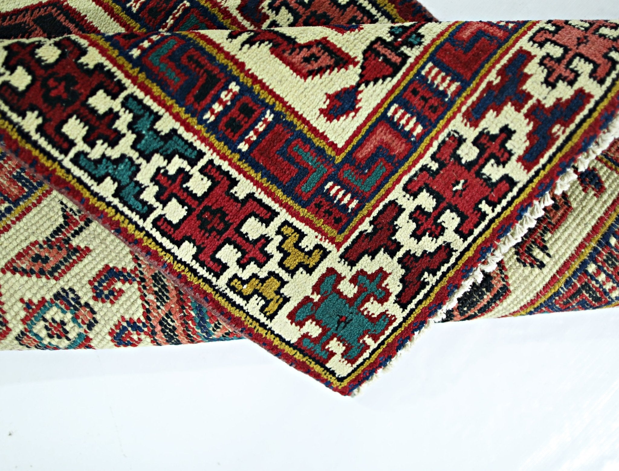 Handmade Mini Vintage Persian Rug | 141 x 68 cm | 4'8" x 2'3" - Najaf Rugs & Textile
