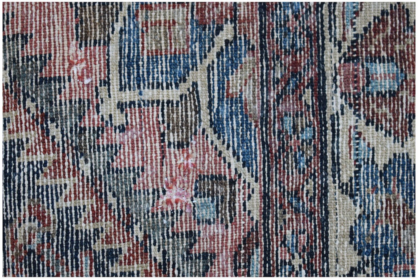 Handmade Mini Vintage Persian Rug | 143 x 85 cm | 4'8" x 2'9" - Najaf Rugs & Textile