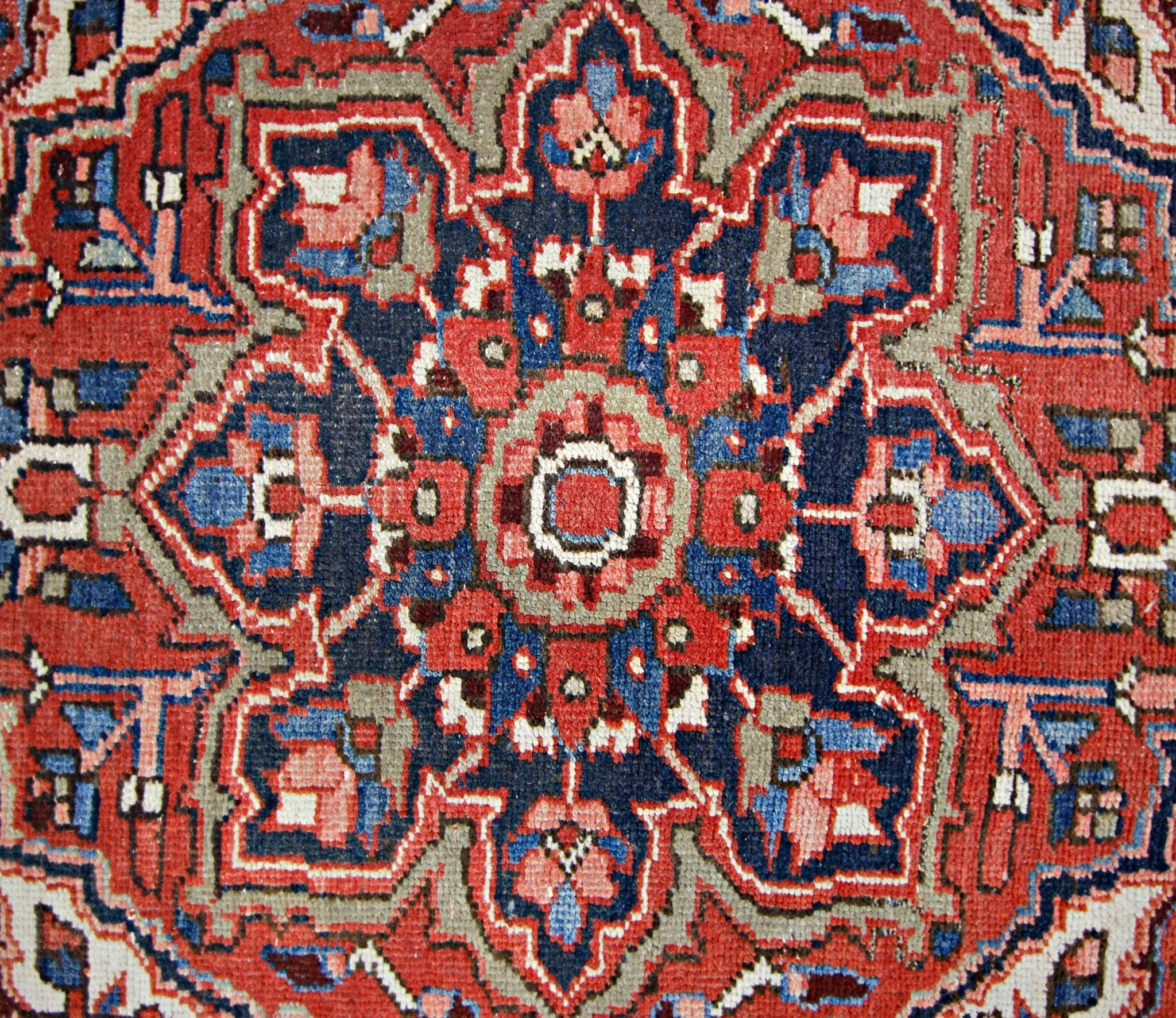 Handmade Mini Vintage Persian Rug | 91 x 79 cm | 3' x 2'7" - Najaf Rugs & Textile