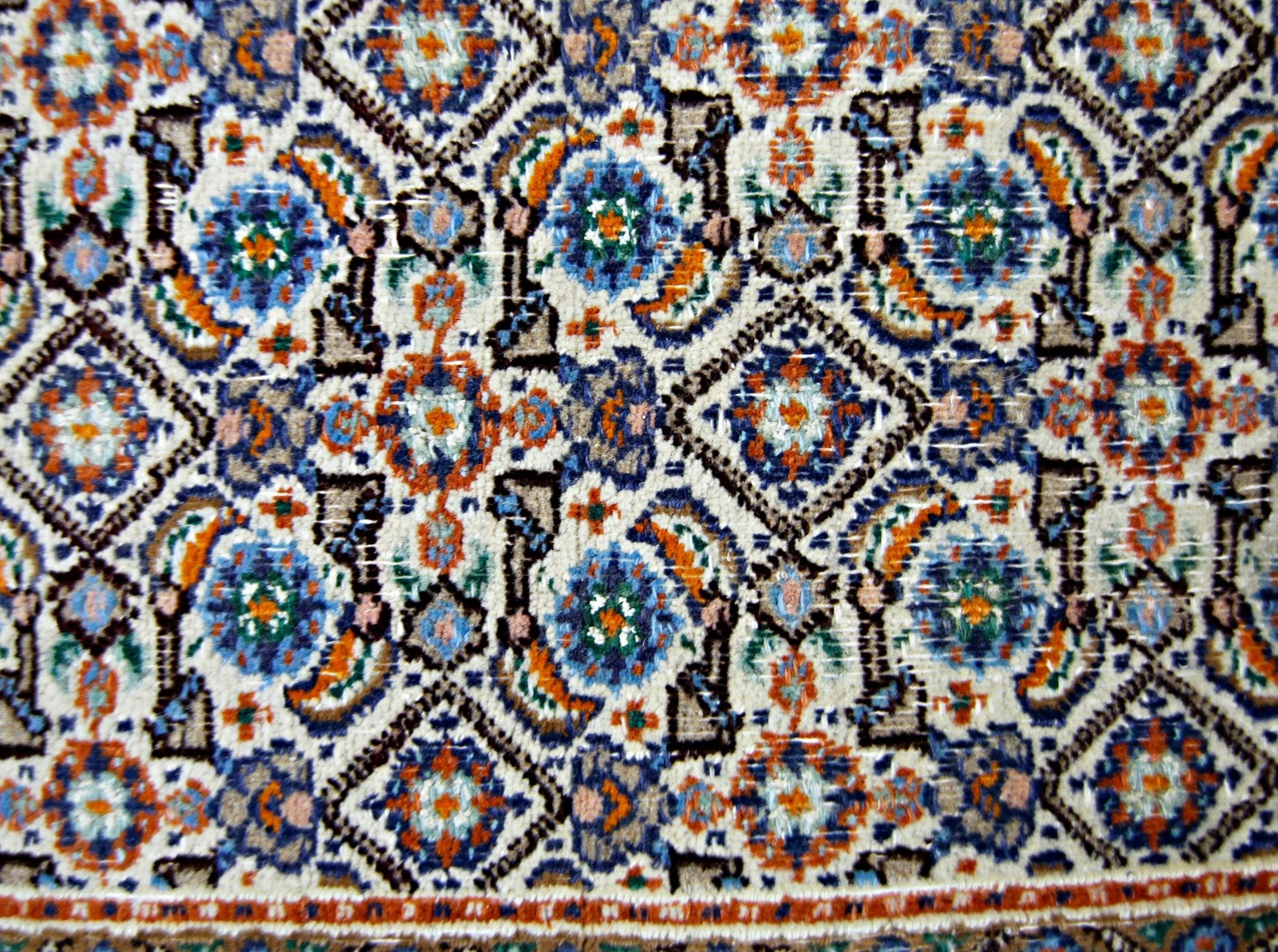 Handmade Mini Vintage Persian Rug | 97 x 51 cm | 3'2" x 1'8" - Najaf Rugs & Textile