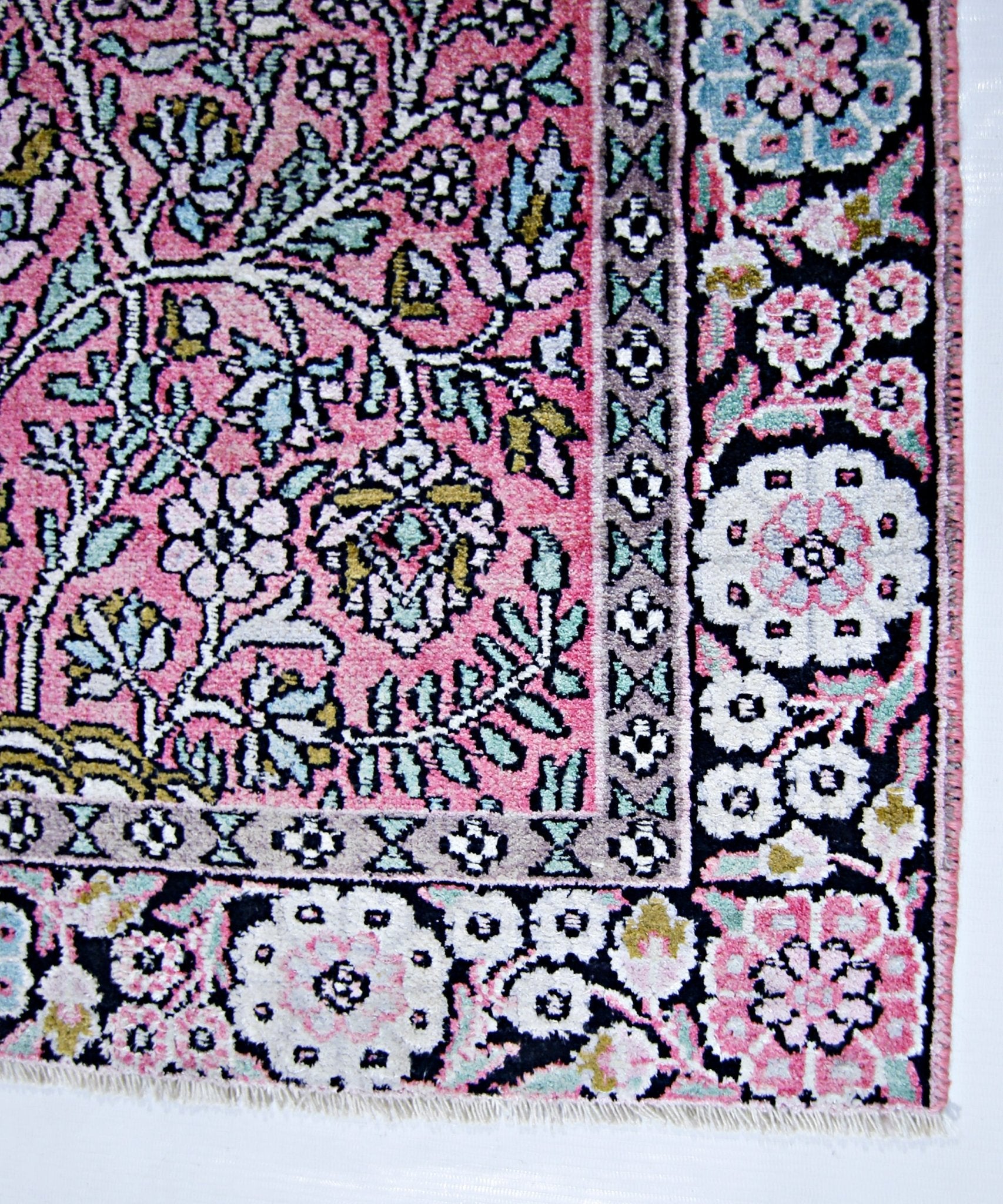 Handmade Mini Vintage Silk Kashmiri Rug | 108 x 70 cm | 3'7" x 2'3" - Najaf Rugs & Textile