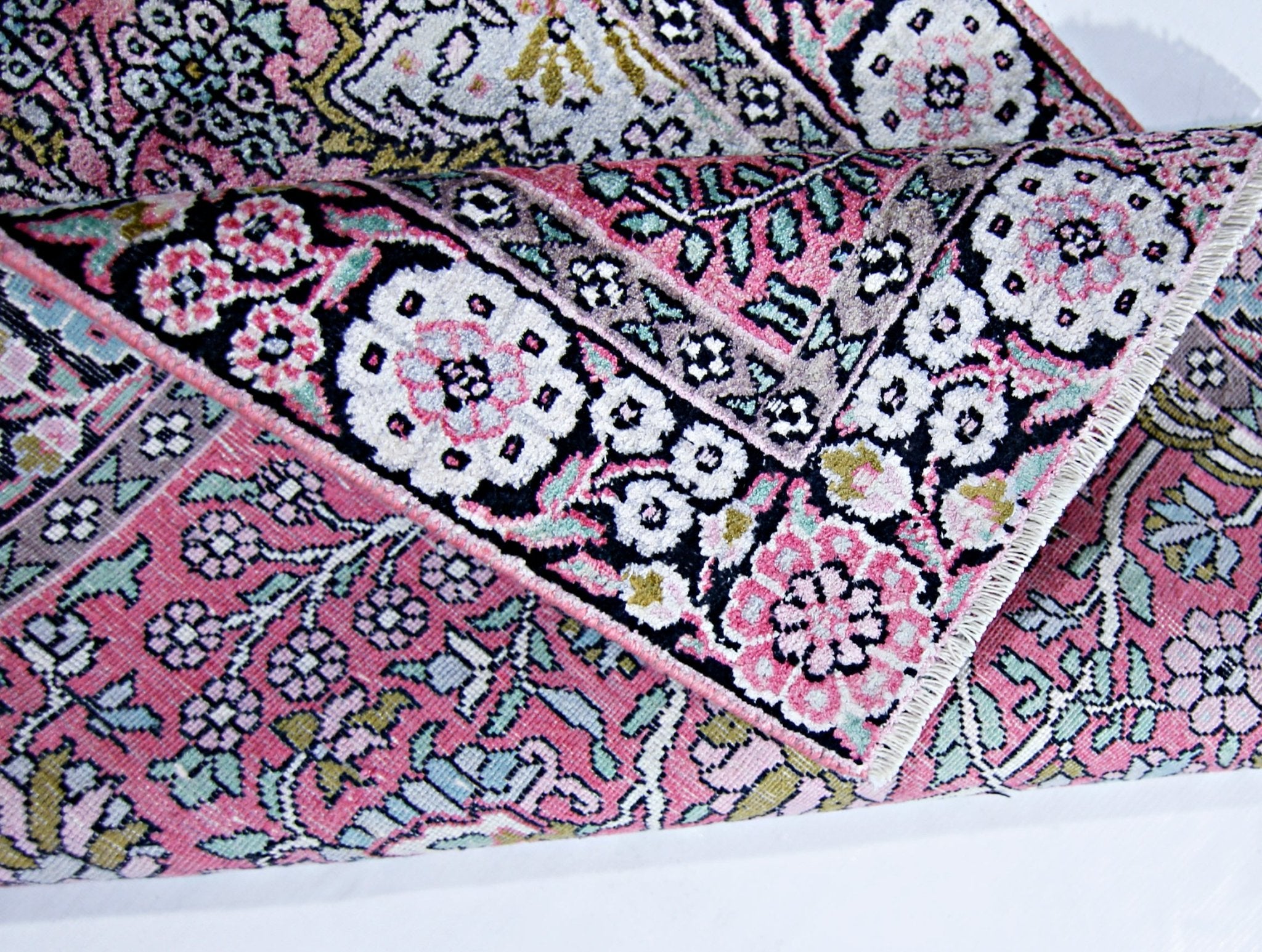 Handmade Mini Vintage Silk Kashmiri Rug | 108 x 70 cm | 3'7" x 2'3" - Najaf Rugs & Textile