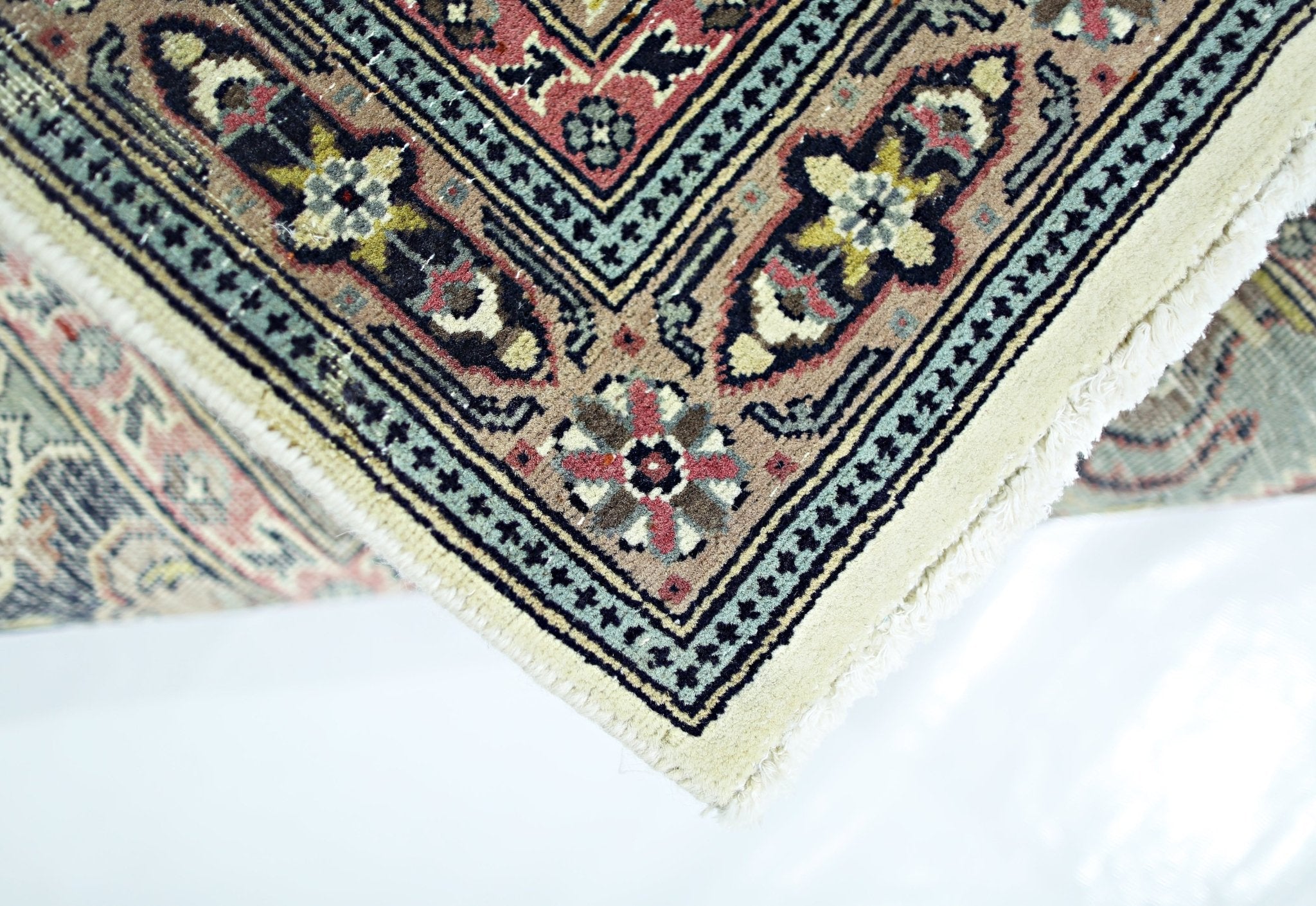 Handmade Mini Vintage Turkish Rug | 97 x 60 cm | 3'2" x 2' - Najaf Rugs & Textile