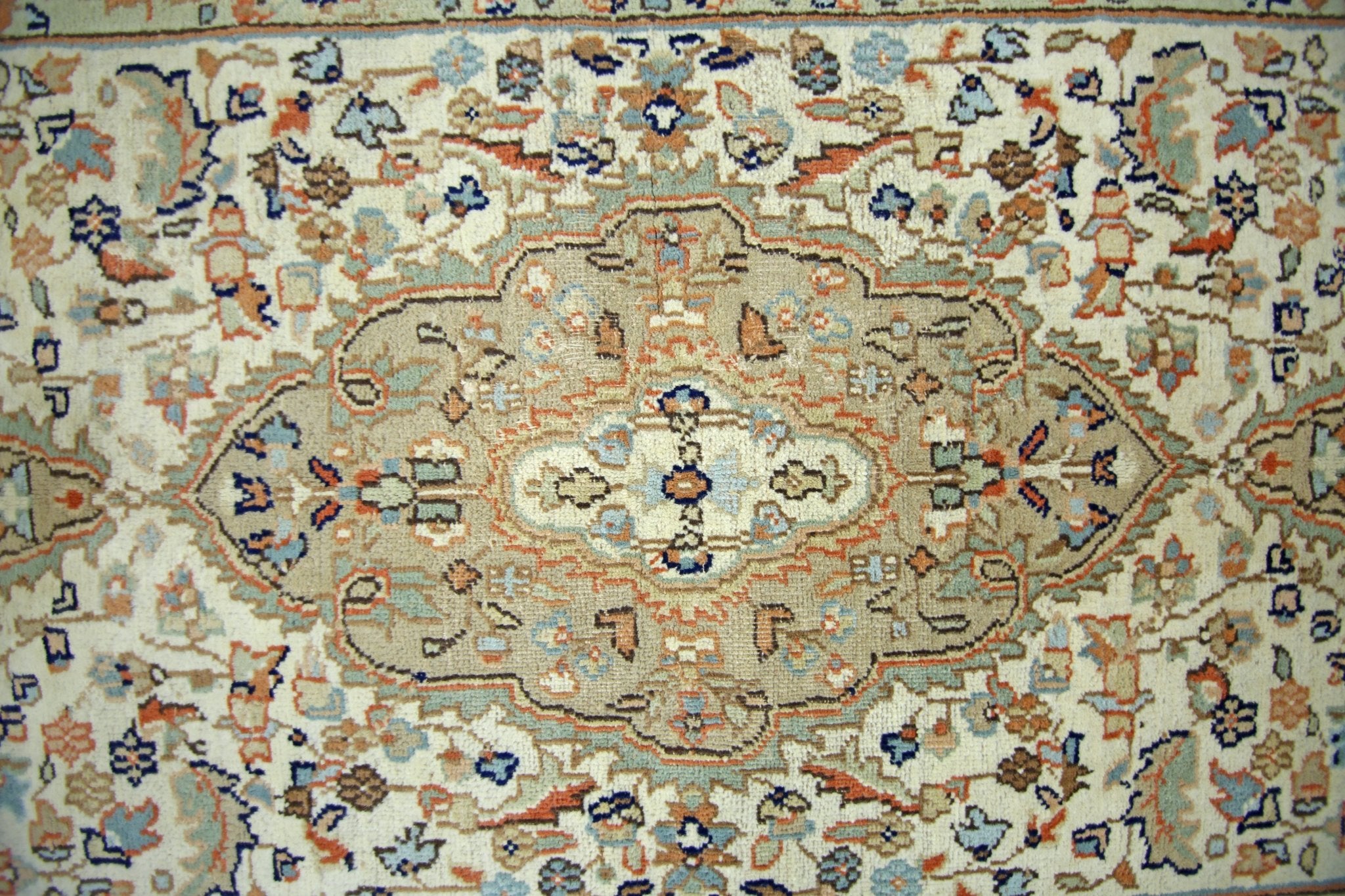 Handmade Traditional Pakistani Rug | 203 x 120 cm | 6'8" x 3'11" - Najaf Rugs & Textile