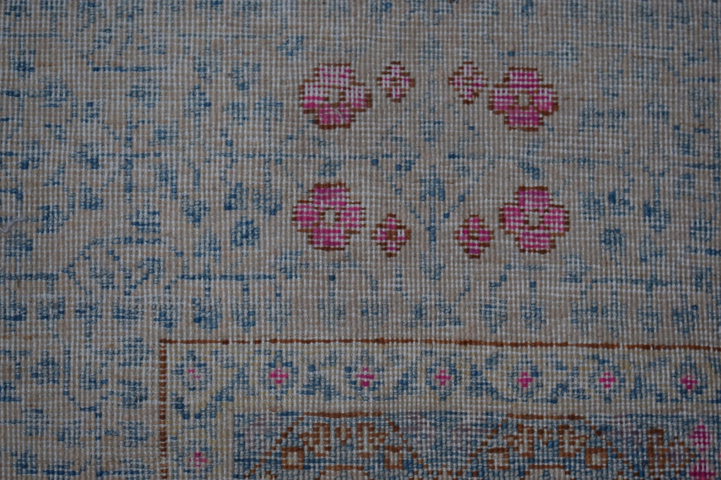 Handwoven Afghan Balkh rug featuring a traditional Mamluk pattern in blue, beige, and pink tones.