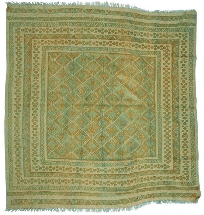 Handmade Tribal Overdyed Mashwani Rug | 179 x 158 cm | 5'8" x 5'18" - Najaf Rugs & Textile