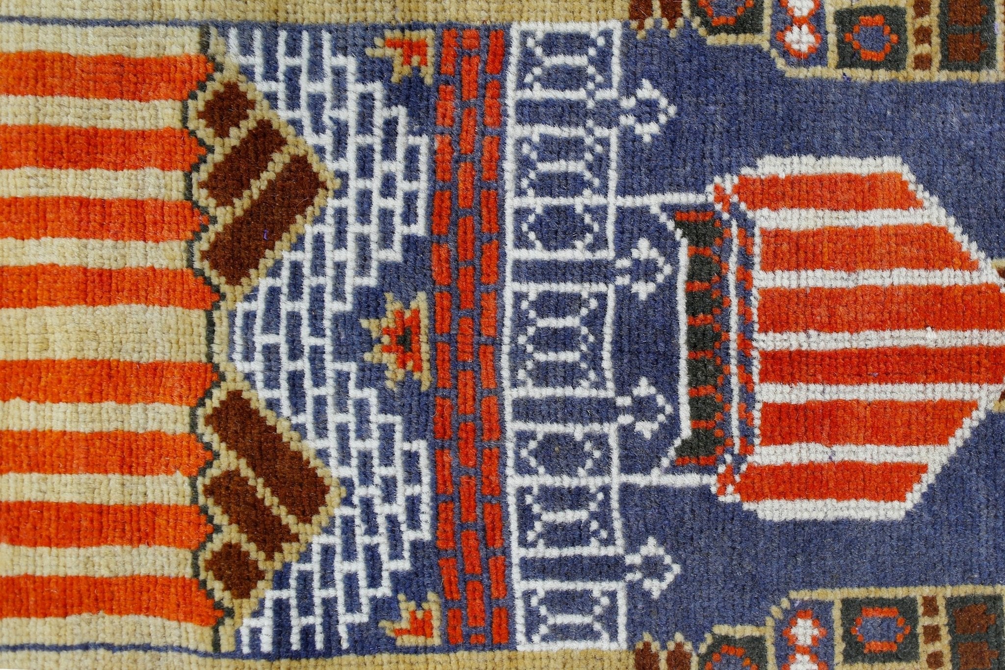 Handmade Vintage Balouch Prayer Rug | 136 x 79 cm | 4'6" x 2'7" - Najaf Rugs & Textile