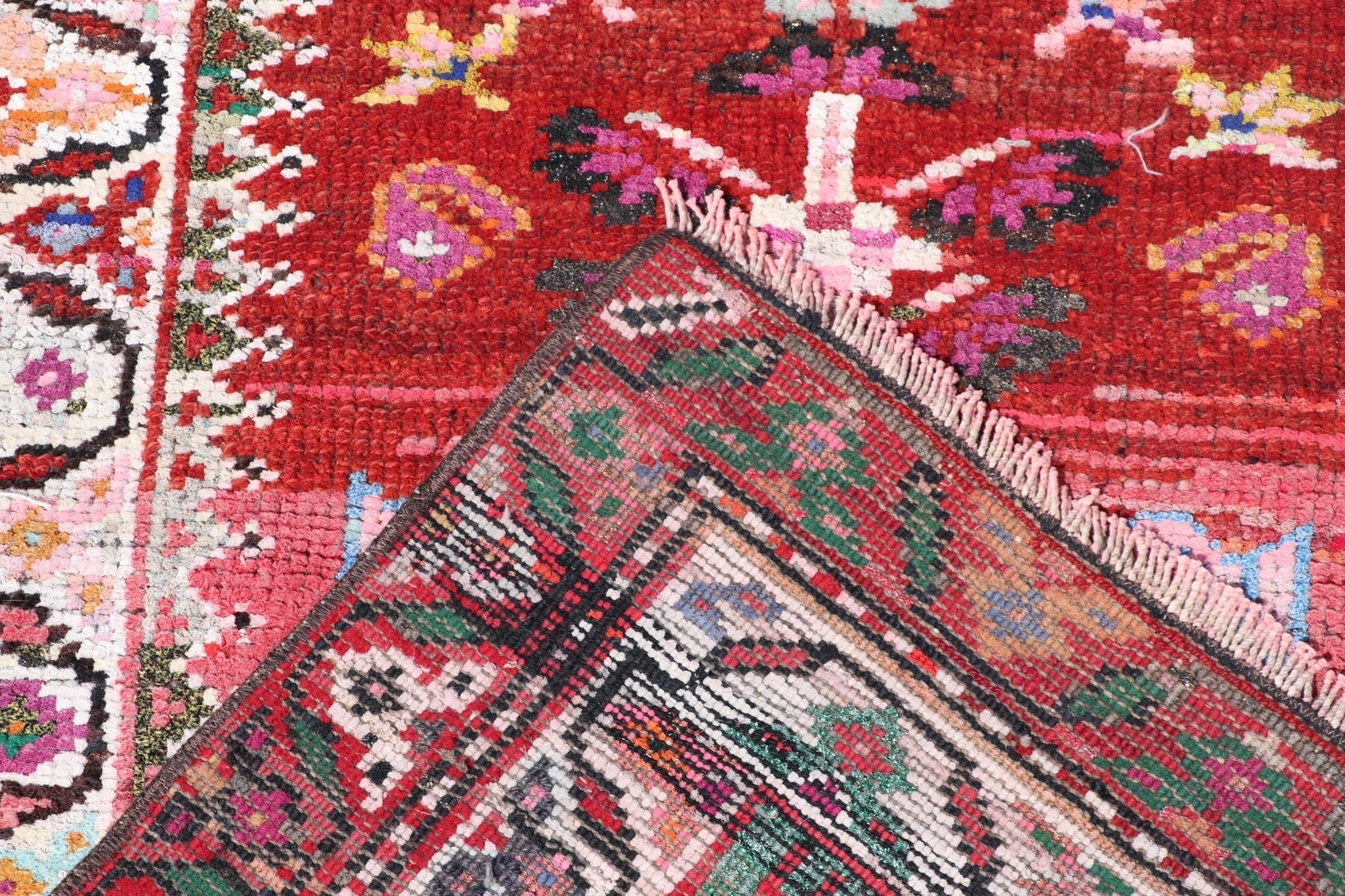 Handmade Vintage Kurdish Herki Hallway Runner | 418 x 87 cm | 13'7" x 2'8" - Najaf Rugs & Textile