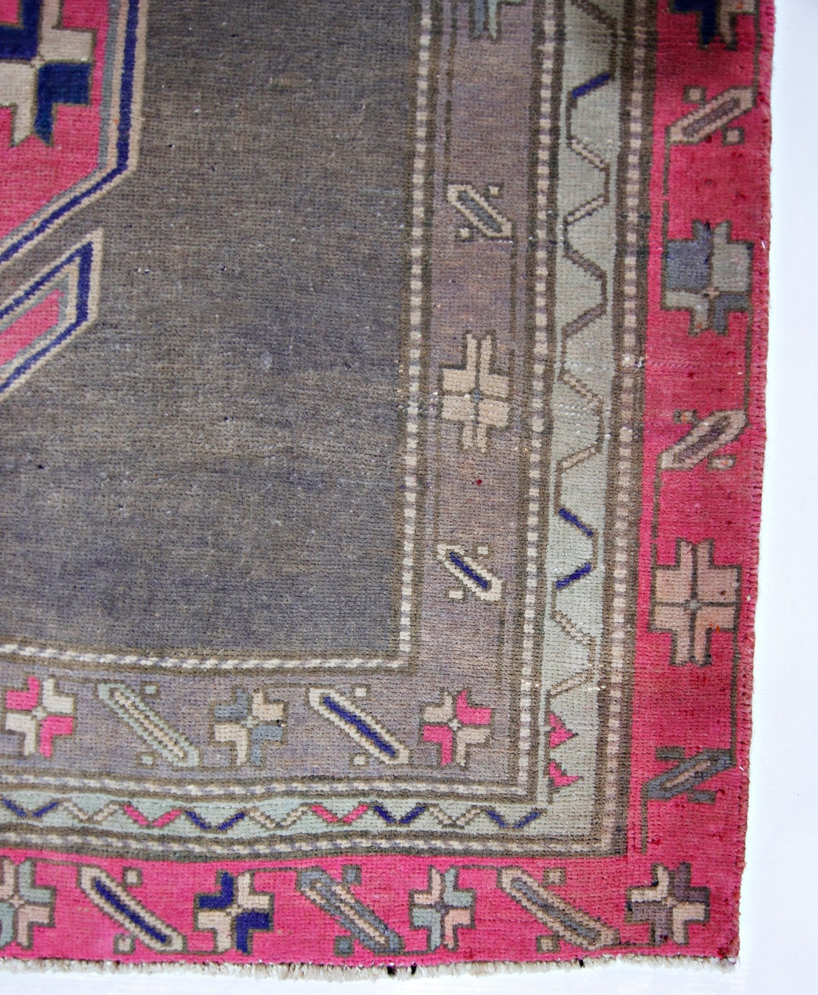 Handmade Vintage Persian Ardebil Rug | 327 x 144 cm | 10'9" x 4'9" - Najaf Rugs & Textile