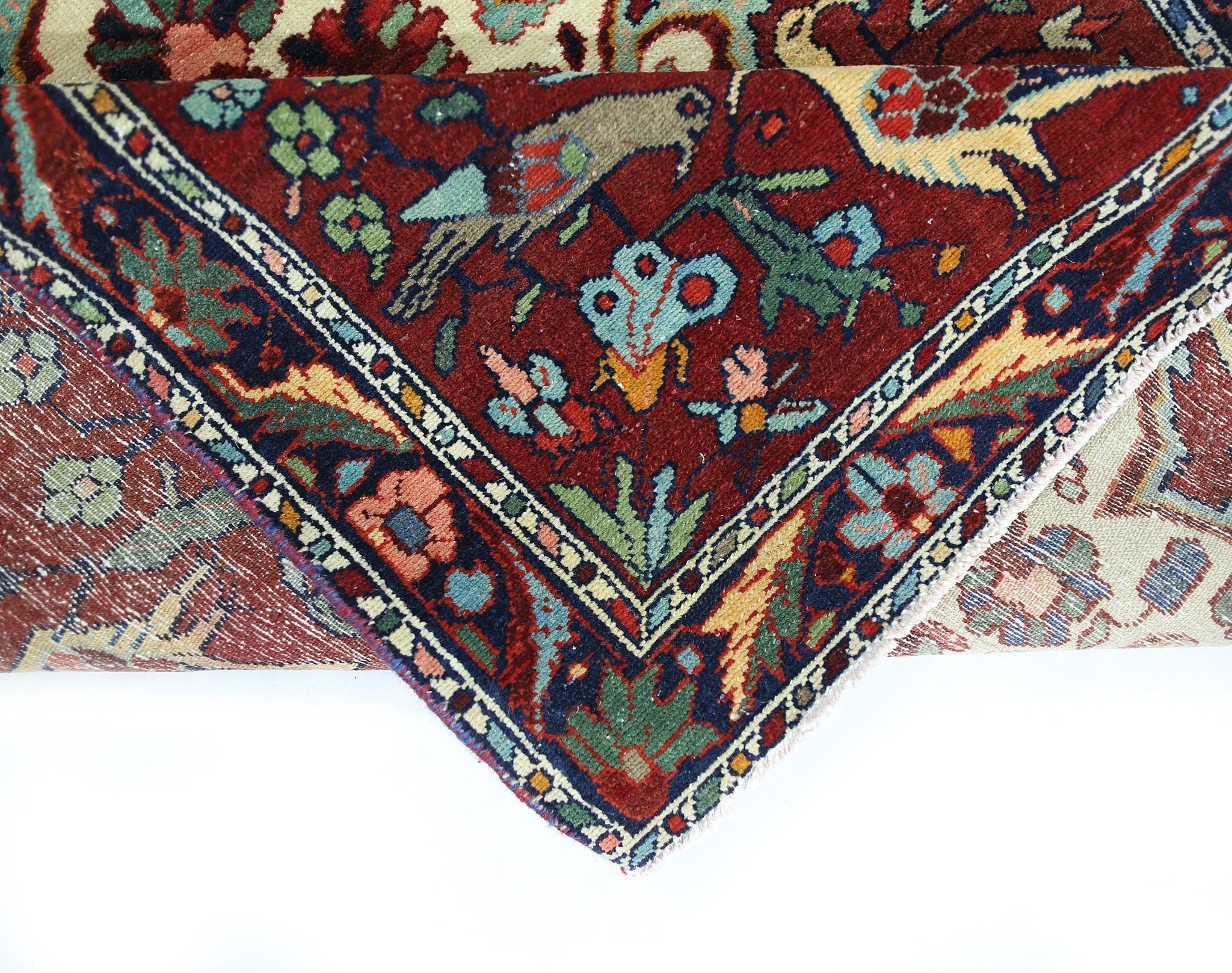 Handmade Vintage Persian Bakhtiar Rug | 163 x 101 cm | 5'4" x 3'4" - Najaf Rugs & Textile