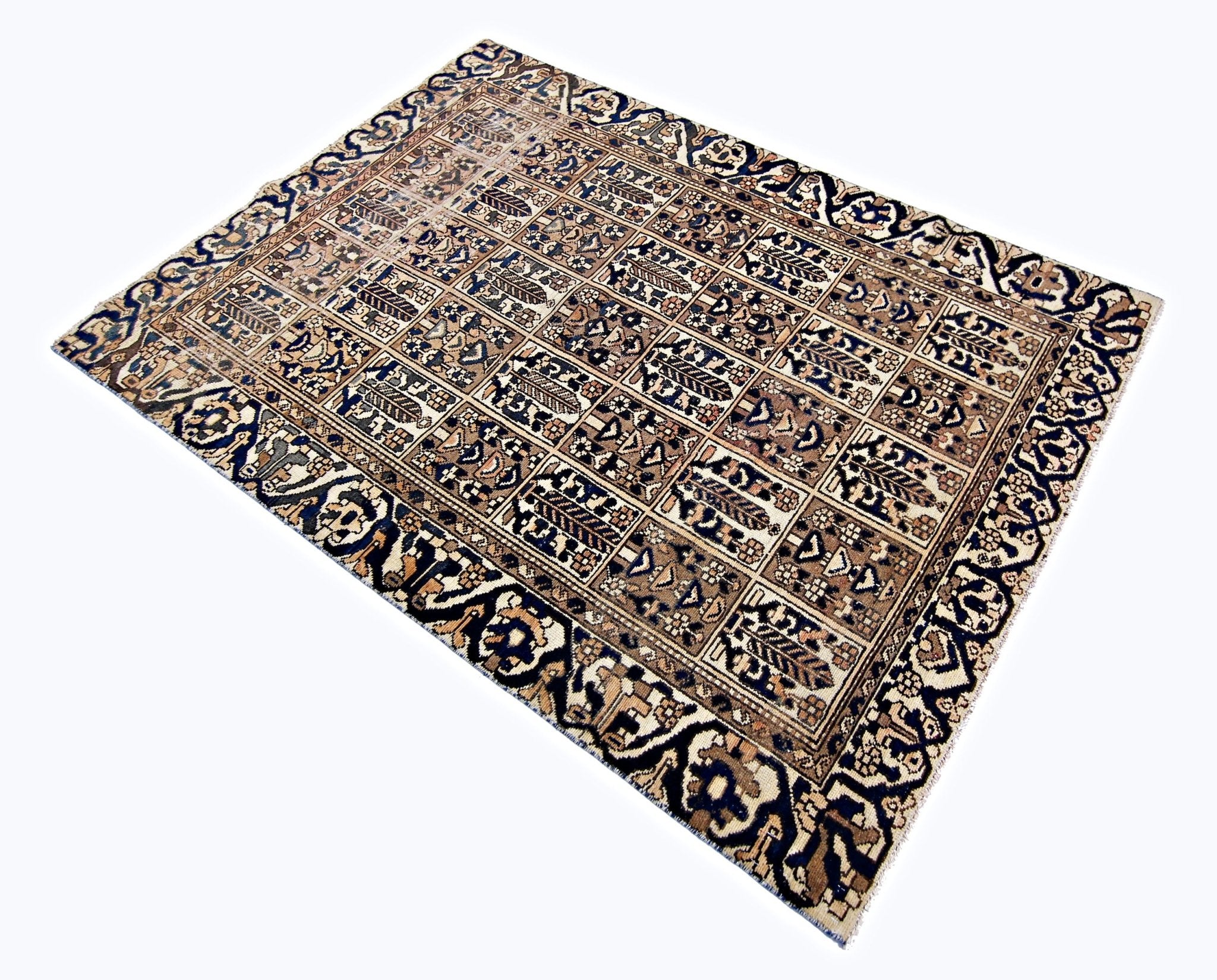Handmade Vintage Persian Bakhtiar Rug | 199 x 140 cm | 6'6" x 4'7" - Najaf Rugs & Textile