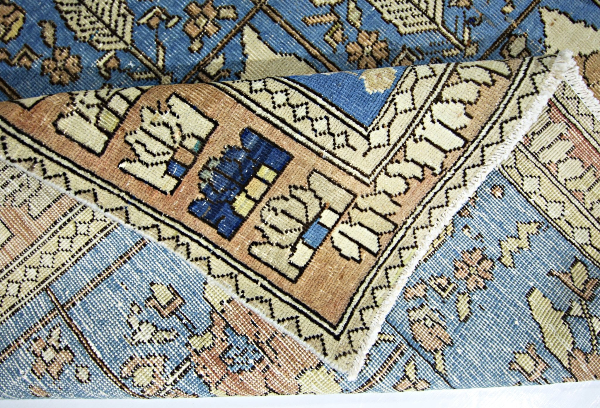 Handmade Vintage Persian Bakhtiar Rug | 219 x 125 cm | 7'2" x 4'1" - Najaf Rugs & Textile