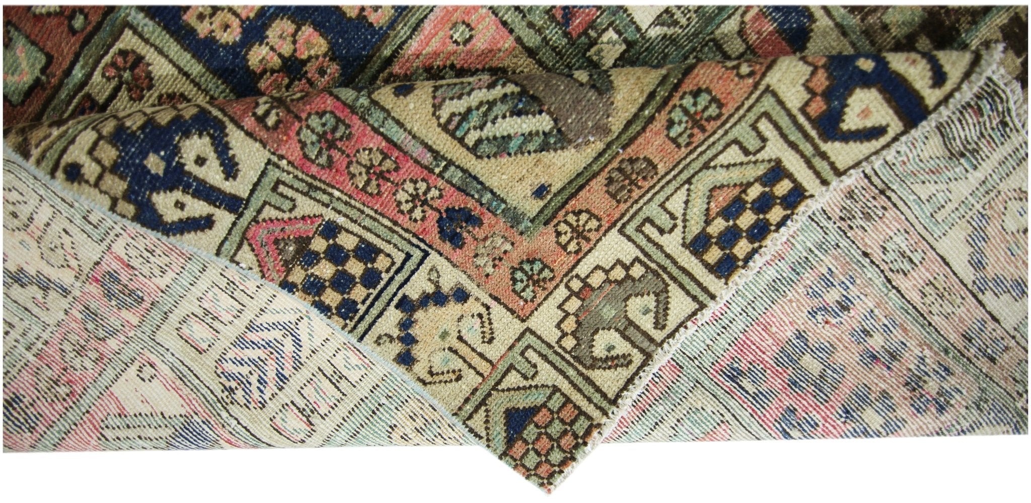 Handmade Vintage Persian Bakhtiar Rug | 260 x 200 cm | 8'6" x 6'7" - Najaf Rugs & Textile