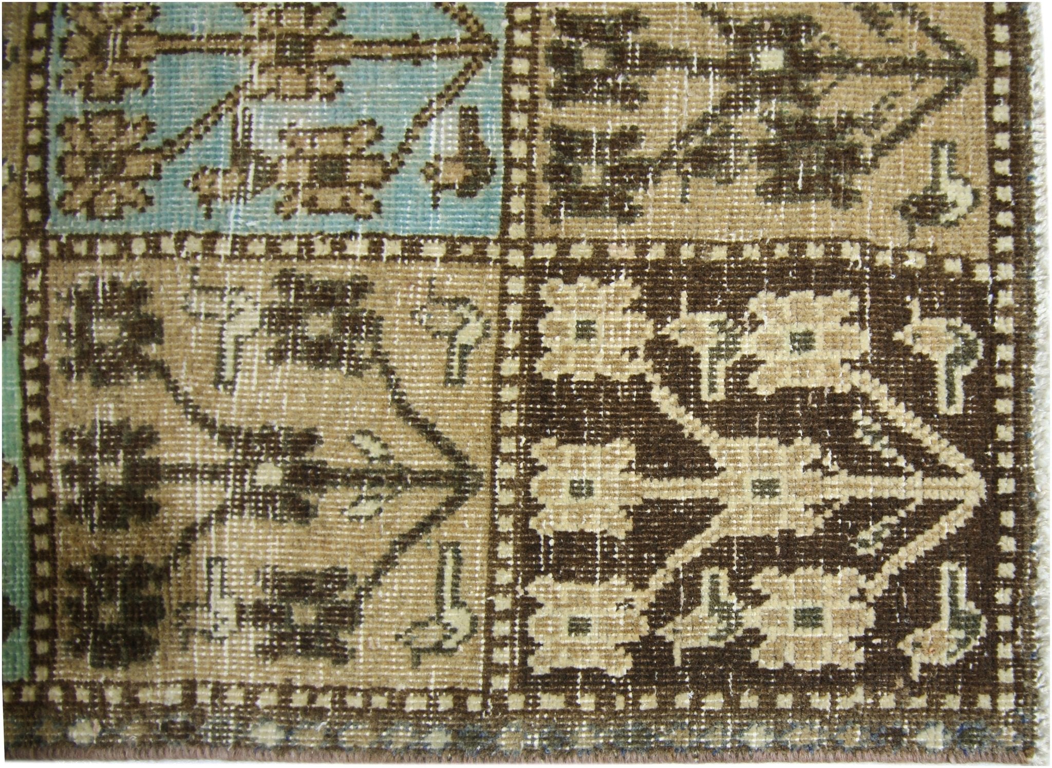 Handmade Vintage Persian Bakhtiar Rug | 264 x 120 cm | 8'8" x 3'11" - Najaf Rugs & Textile