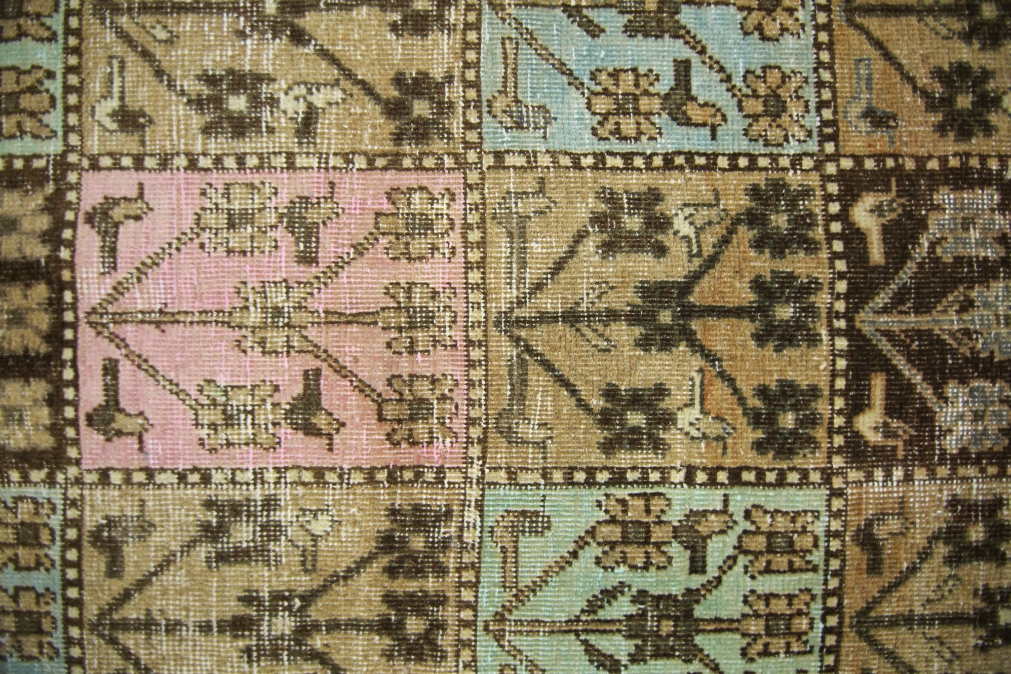 Handmade Vintage Persian Bakhtiar Rug | 264 x 120 cm | 8'8" x 3'11" - Najaf Rugs & Textile