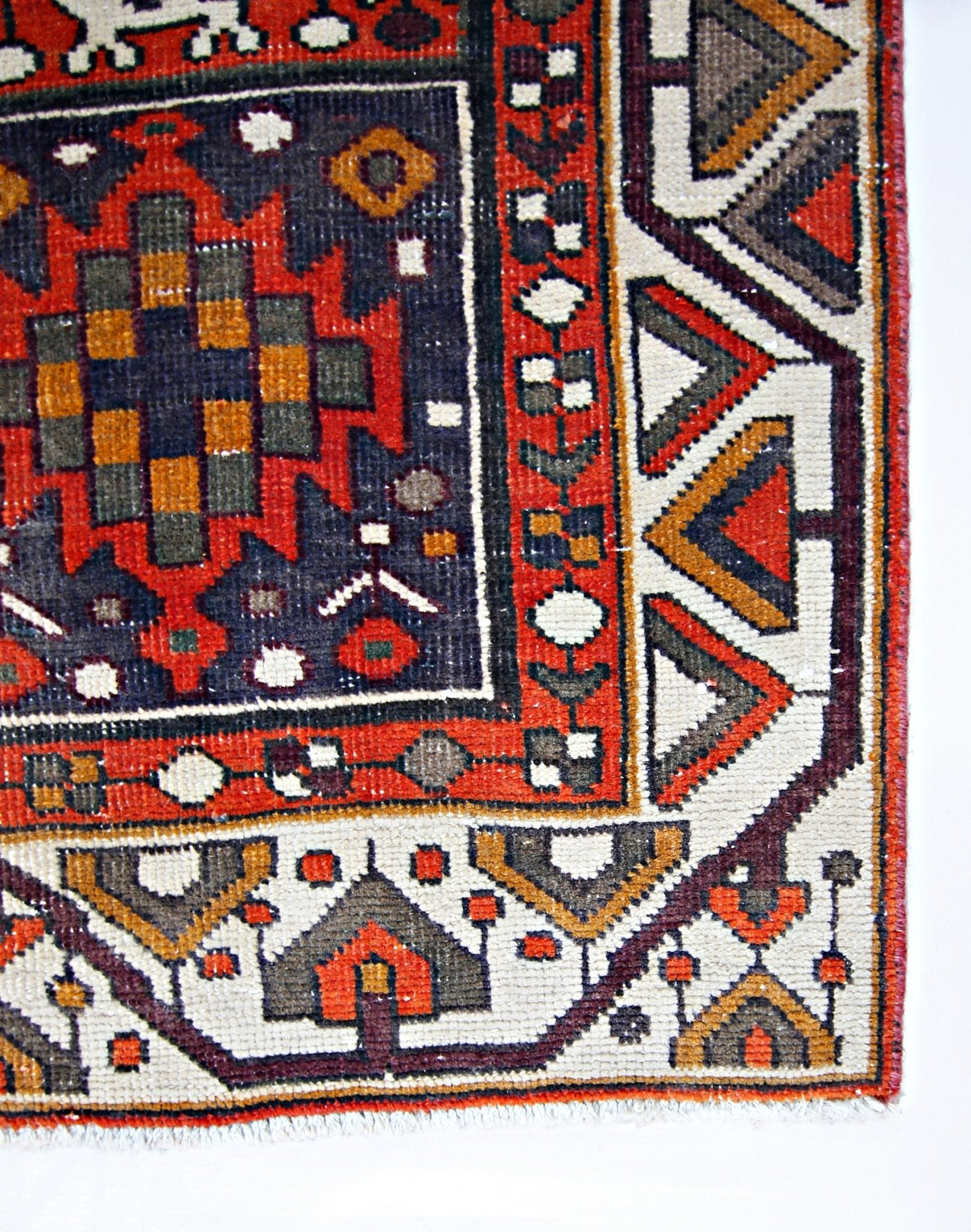 Handmade Vintage Persian Bakhtiar Rug | 278 x 187 cm | 9'1" x 6'2" - Najaf Rugs & Textile