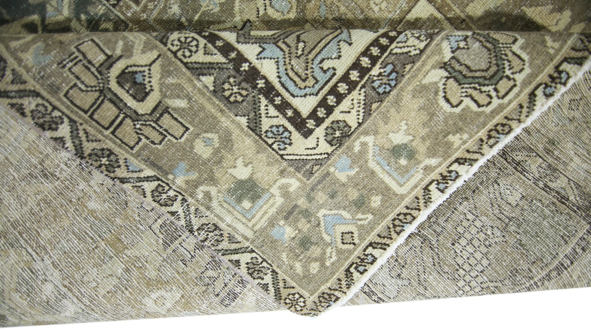 Handmade Vintage Persian Bakhtiar Rug | 287 x 214 cm | 9'5" x 7' - Najaf Rugs & Textile