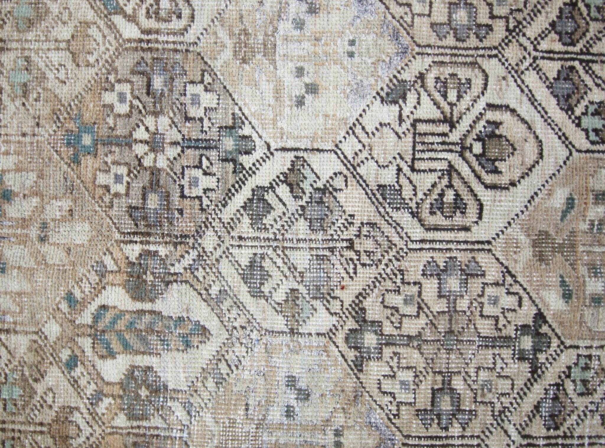 Handmade Vintage Persian Bakhtiar Rug | 289 x 188 cm | 9'6" x 6'2" - Najaf Rugs & Textile