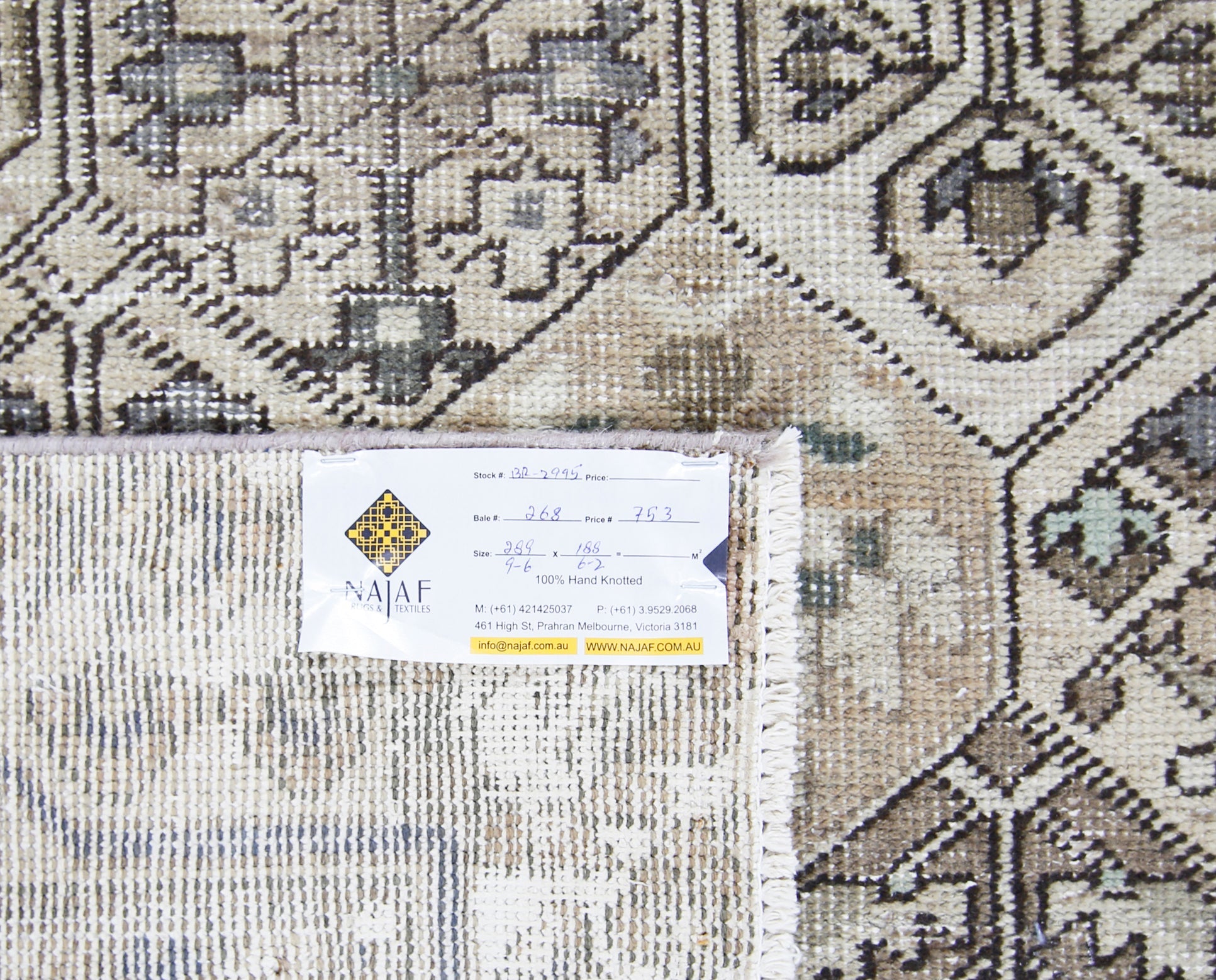 Handmade Vintage Persian Bakhtiar Rug | 289 x 188 cm | 9'6" x 6'2" - Najaf Rugs & Textile
