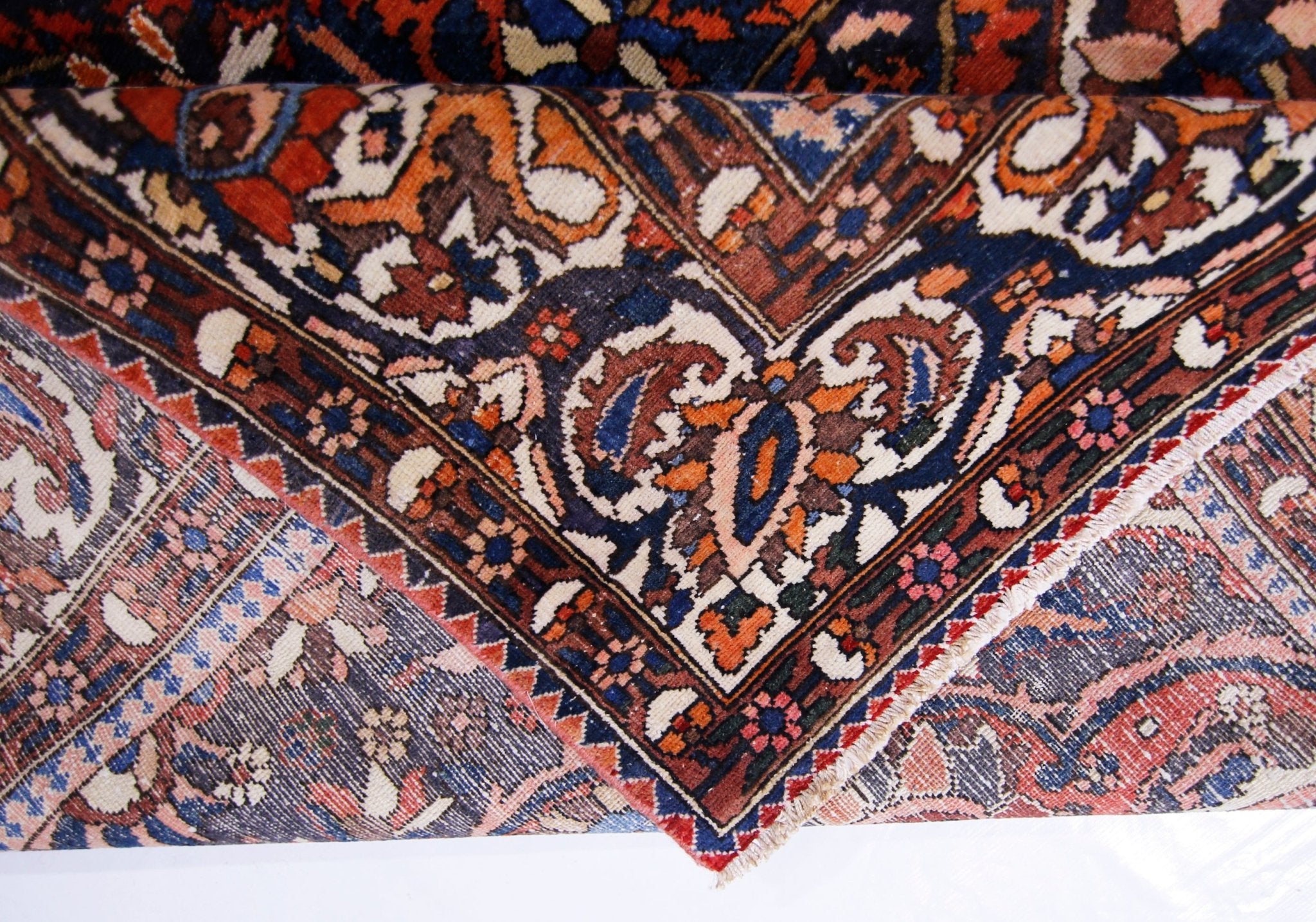 Handmade Vintage Persian Bakhtiar Rug | 295 x 225 cm | 9'8" x 7'4" - Najaf Rugs & Textile