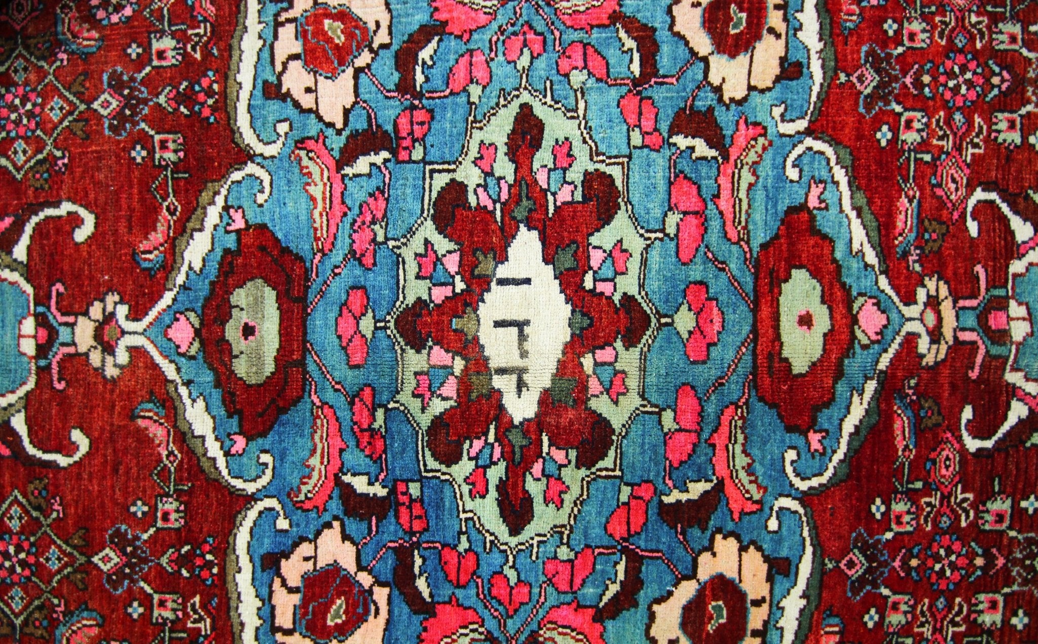 Handmade Vintage Persian Bakhtiar Rug | 298 x 207 cm | 9'9" x 6'10" - Najaf Rugs & Textile