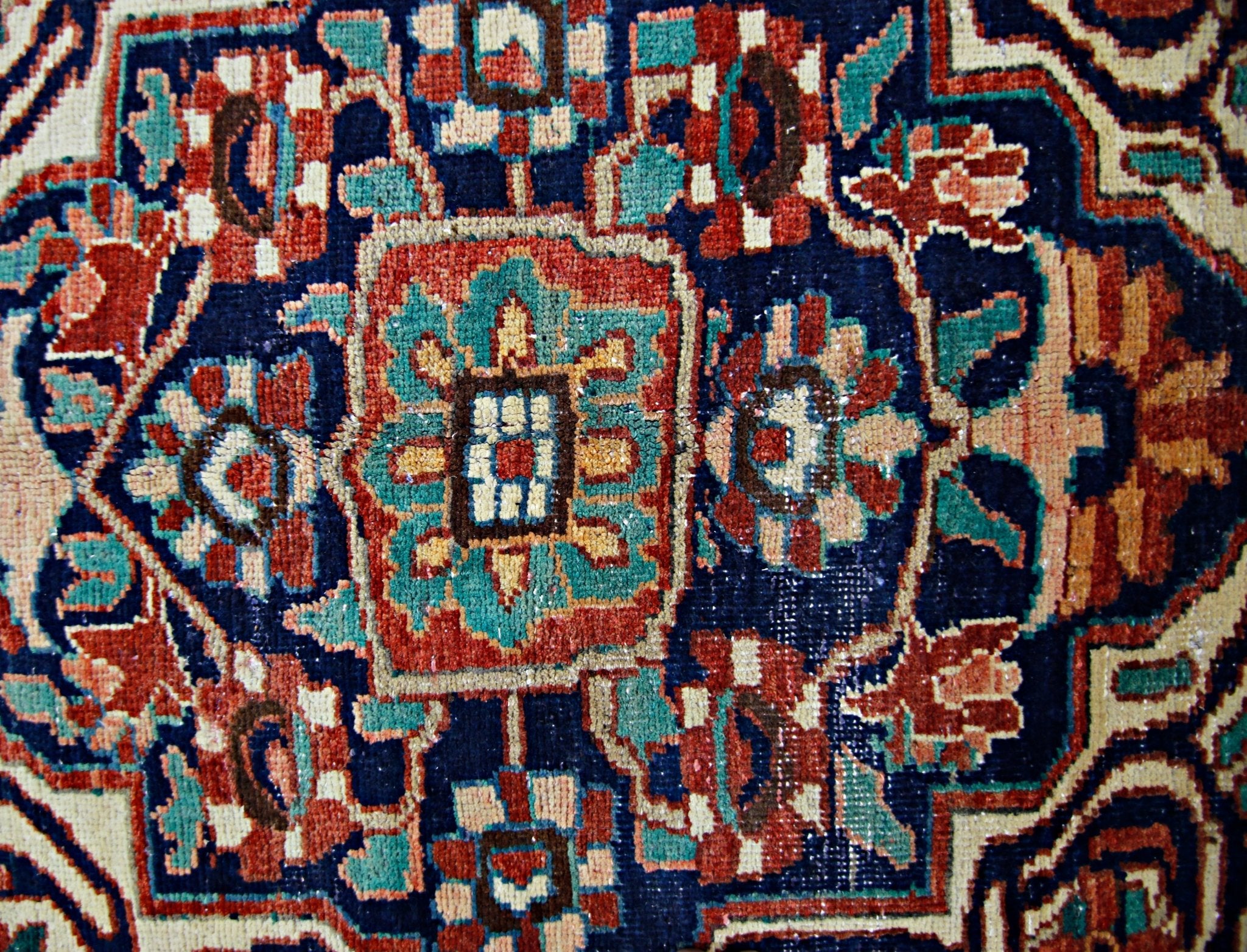 Handmade Vintage Persian Bakhtiar Rug | 301 x 212 cm | 9'11" x 7' - Najaf Rugs & Textile