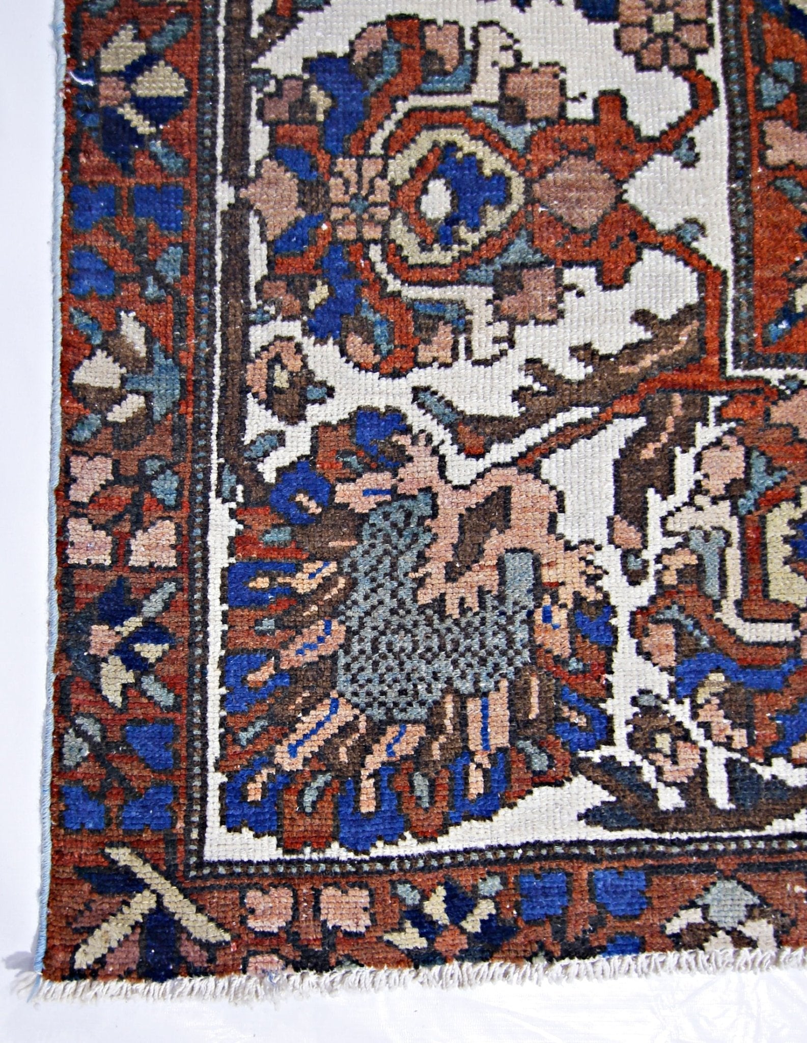 Handmade Vintage Persian Bakhtiar Rug | 410 x 315 cm | 13'6" x 10'4" - Najaf Rugs & Textile