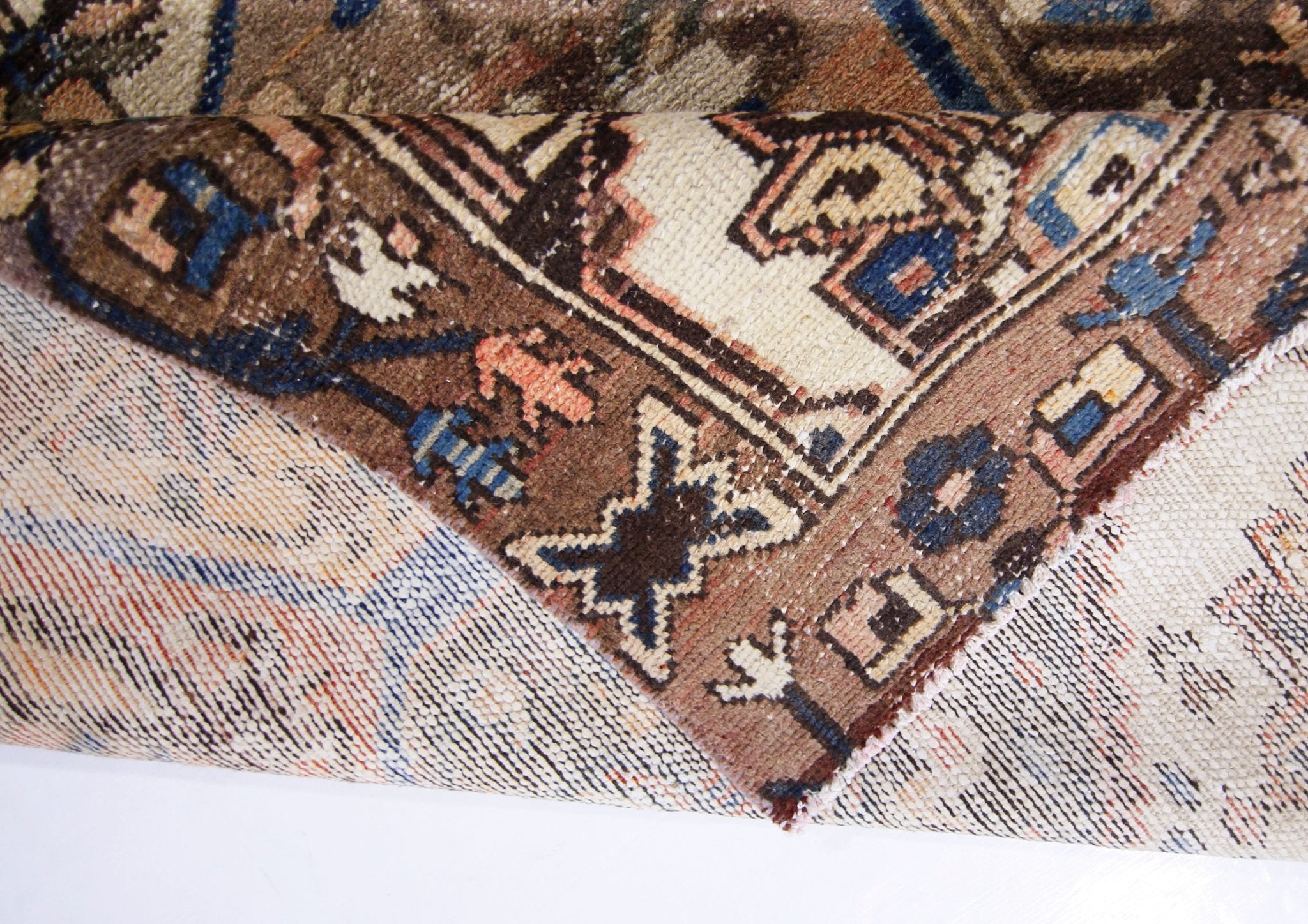 Handmade Vintage Persian Bakhtiari Hallway Runner | 273 x 104 cm | 9' x 3'5" - Najaf Rugs & Textile