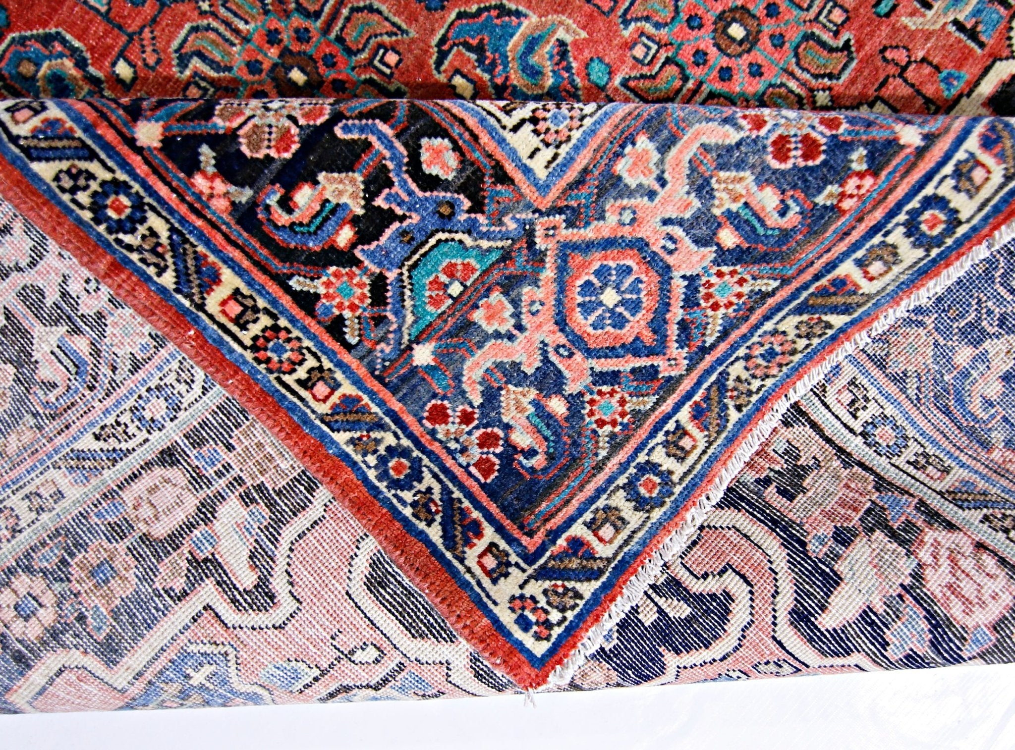 Handmade Vintage Persian Bidjar Hallway Runner | 315 x 134 cm | 10'4" x 4'5" - Najaf Rugs & Textile