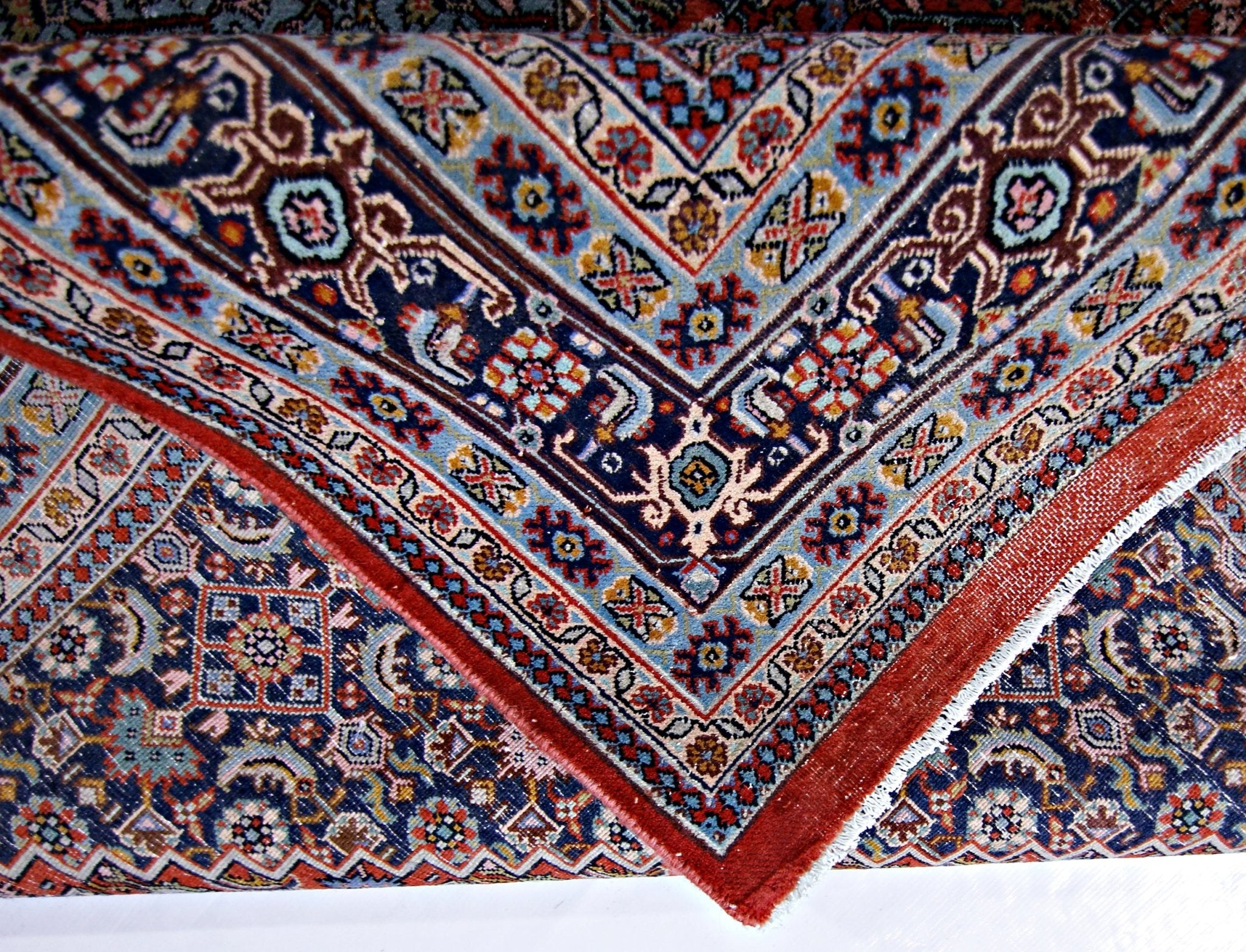 Handmade Vintage Persian Bidjar Rug | 292 x 192 cm | 9'7" x 6'3" - Najaf Rugs & Textile