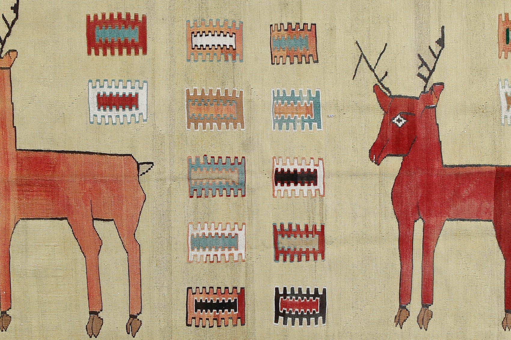 Handmade Vintage Persian Deer Kilim | 260 x 150 cm | 8'6" x 4'11" - Najaf Rugs & Textile