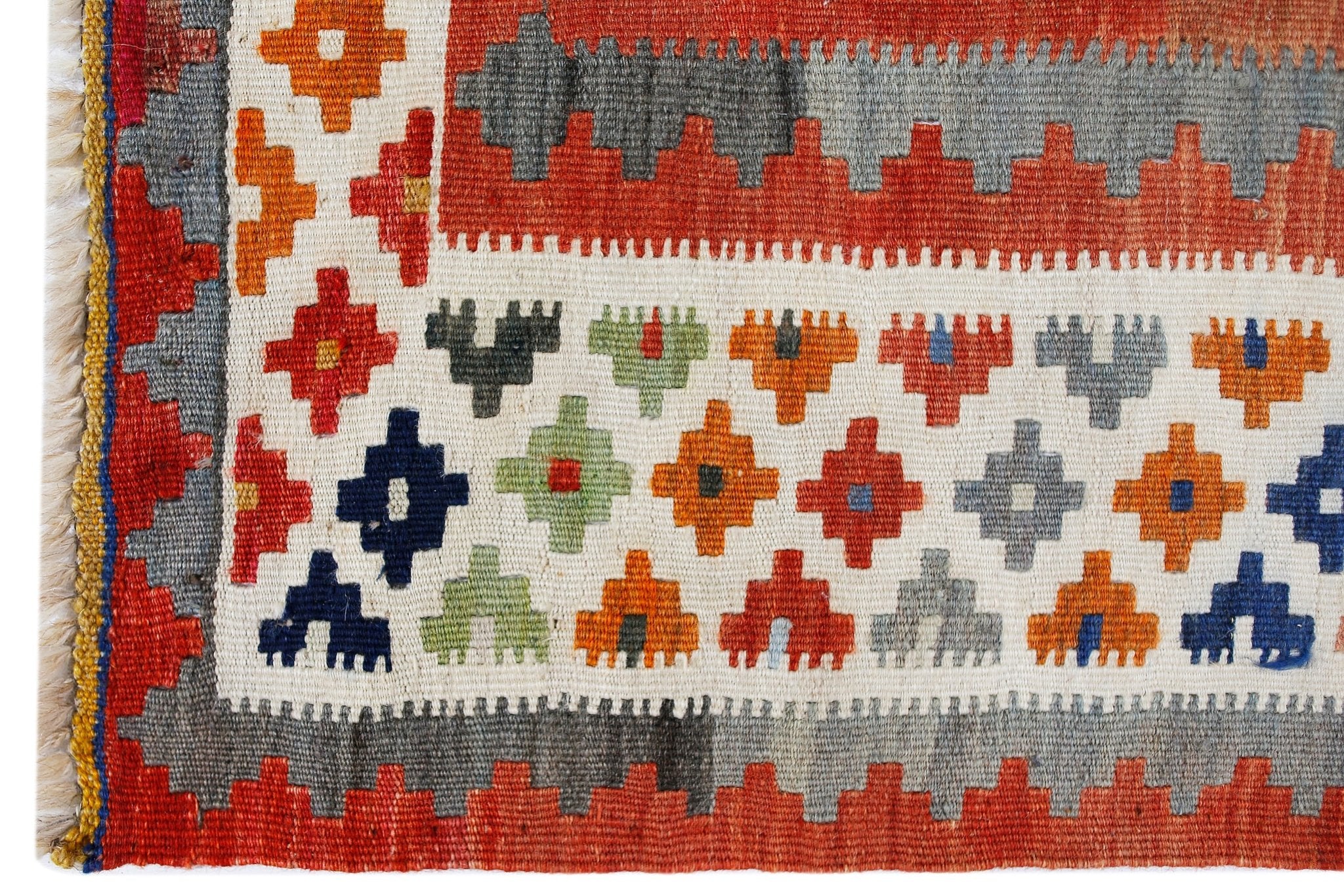 Handmade Vintage Persian Ghasghai Kilim | 186 x 133 cm | 6'1" x 4'4" - Najaf Rugs & Textile