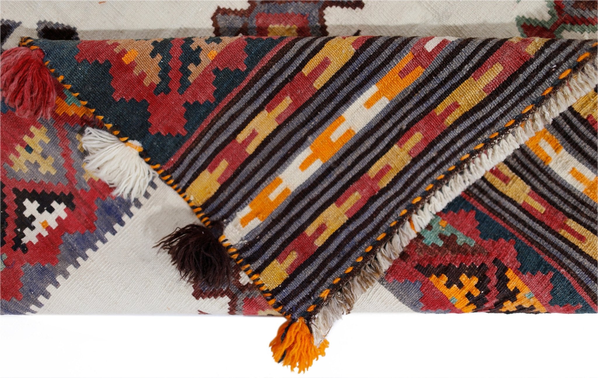 Handmade Vintage Persian Ghasghai Kilim | 249 x 158 cm | 8'2" x 5'2" - Najaf Rugs & Textile