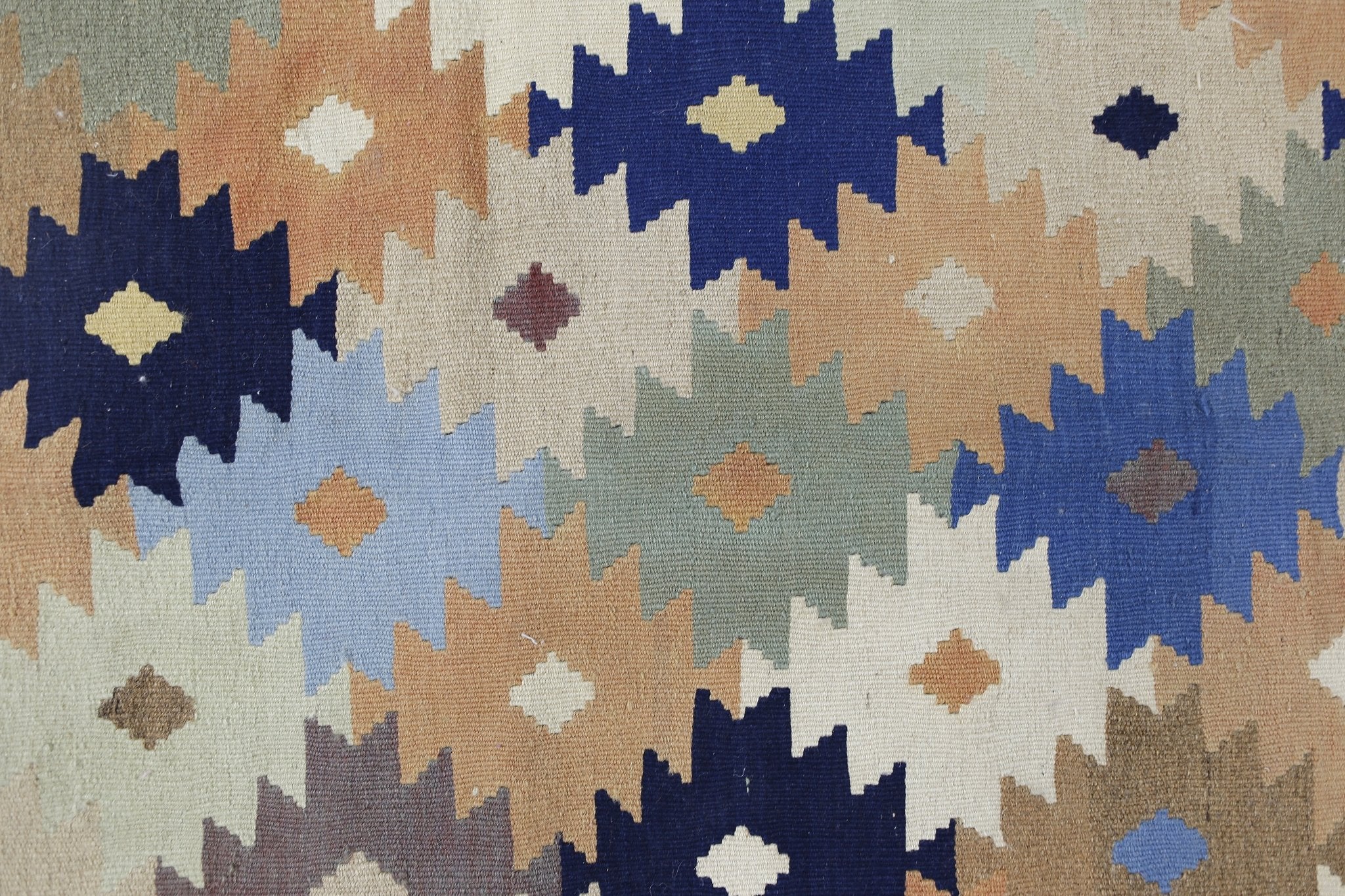 Handmade Vintage Persian Ghasghai Kilim | 289 x 158 cm | 9'6" x 5'2" - Najaf Rugs & Textile