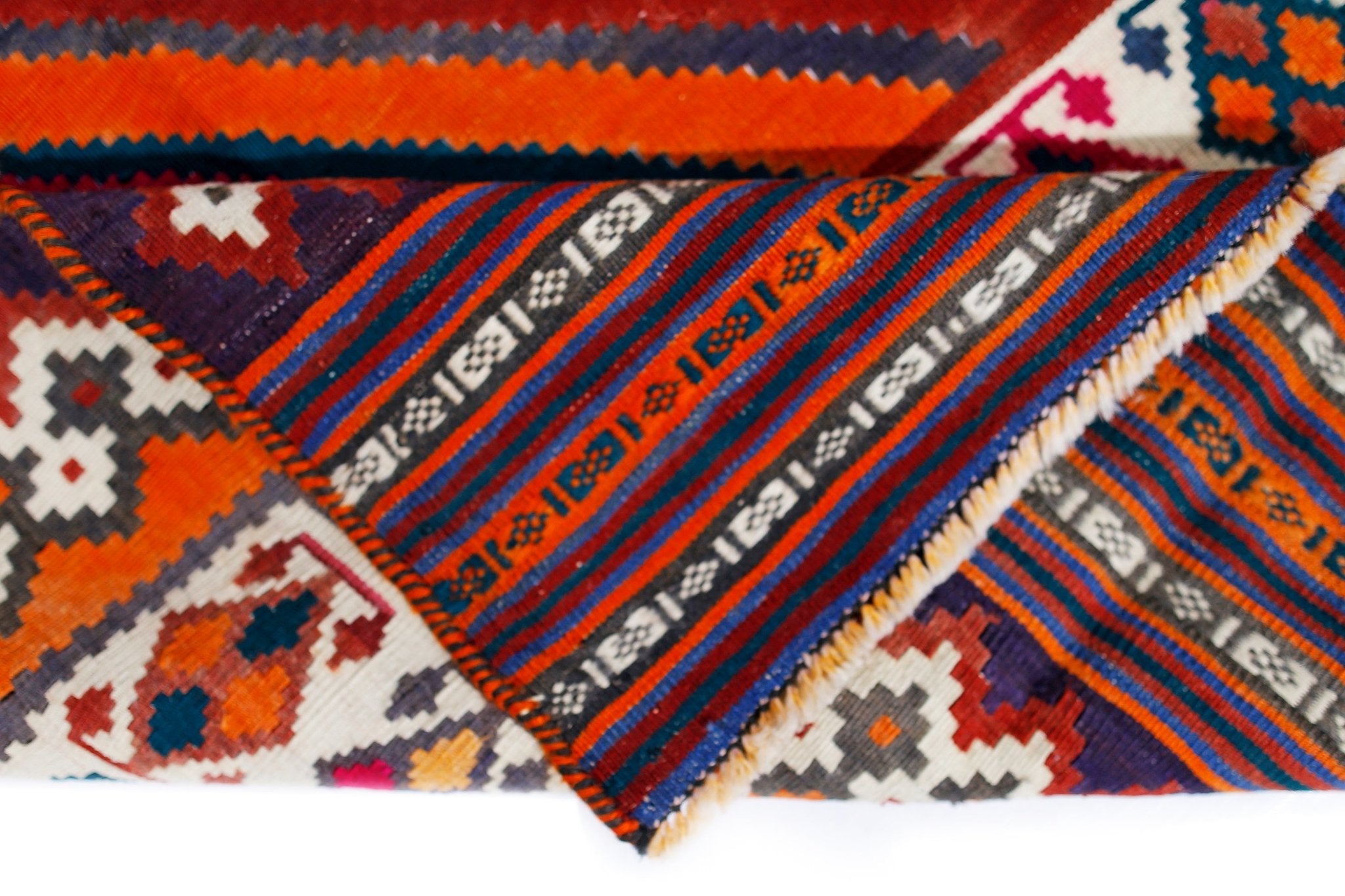 Handmade Vintage Persian Ghasghai Kilim | 291 x 169 cm | 9'7" x 5'7" - Najaf Rugs & Textile