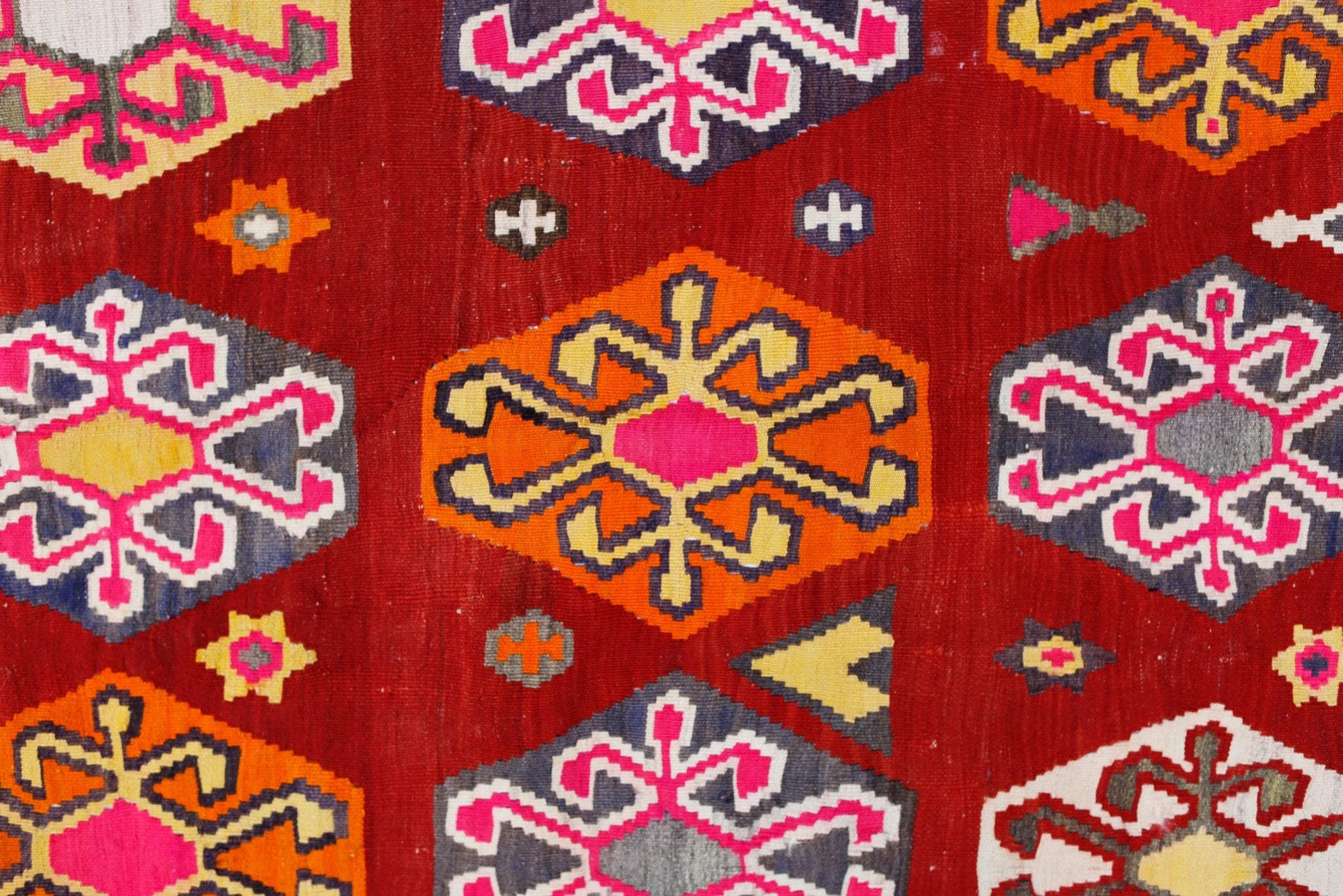 Handmade Vintage Persian Ghasghai Kilim | 294 x 158 cm | 9'4" x 5'2" - Najaf Rugs & Textile