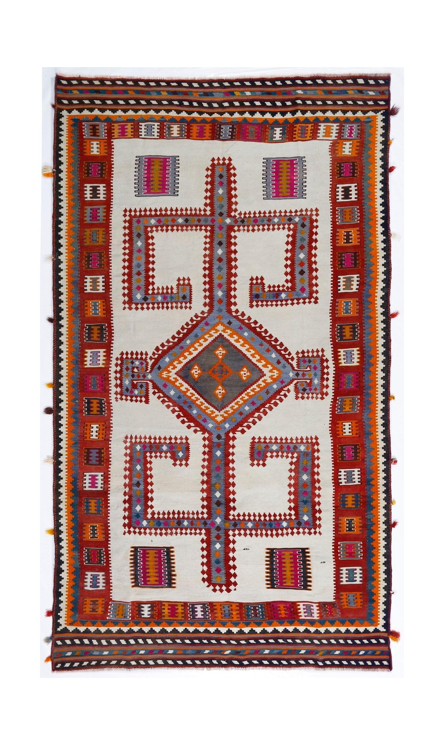 Handmade Vintage Persian Ghasghai Kilim | 306 x 164 cm | 10'1" x 5'5" - Najaf Rugs & Textile