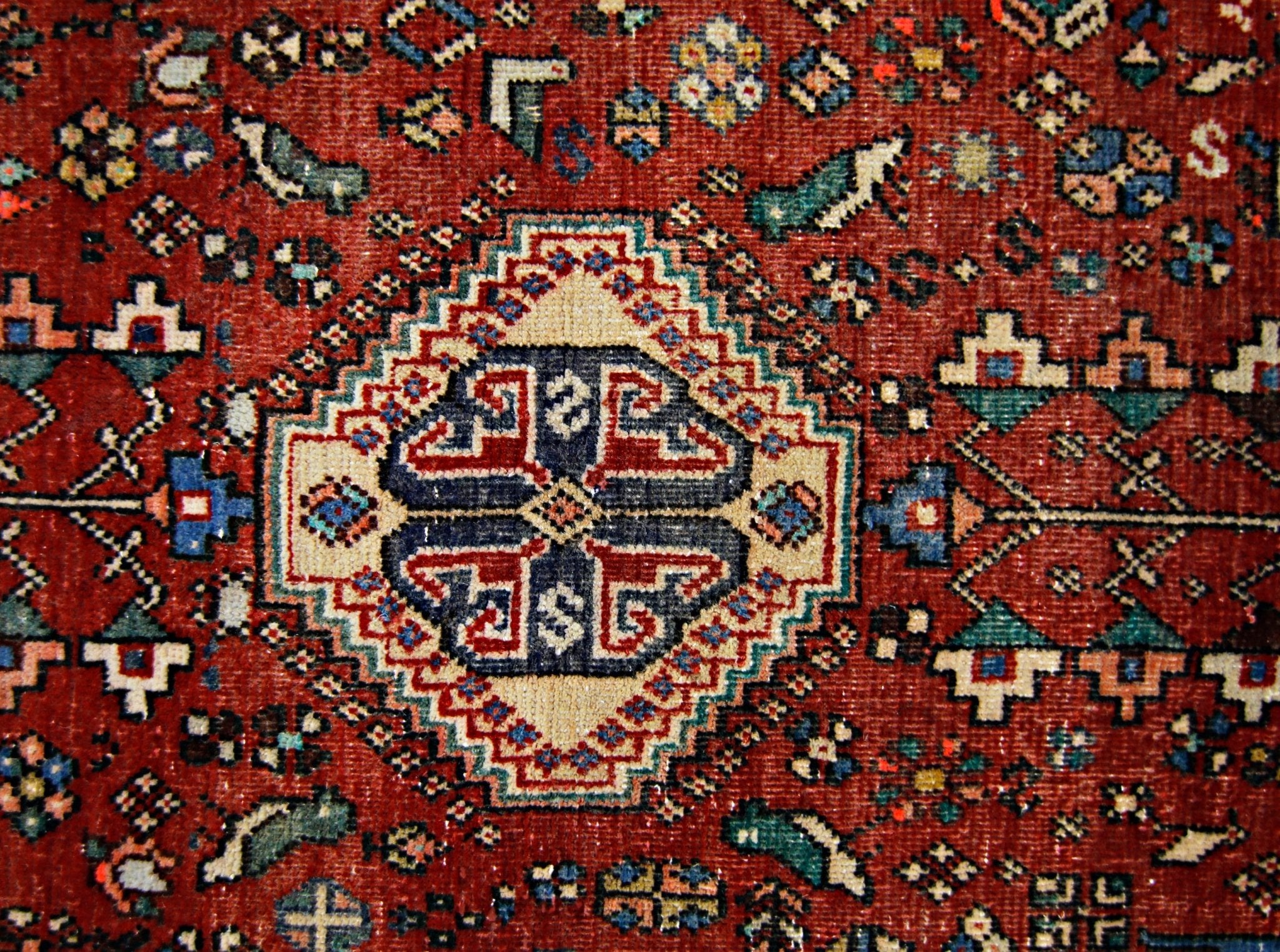 Handmade Vintage Persian Ghashghai Rug | 150 x 99 cm | 4'11" x 3'3" - Najaf Rugs & Textile