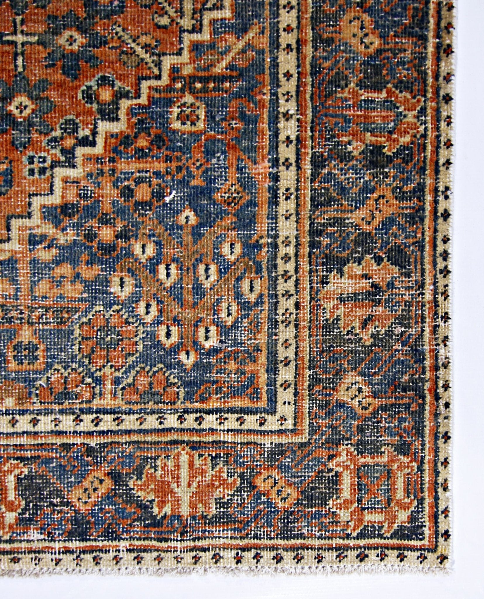 Handmade Vintage Persian Ghashghai Rug | 199 x 128 cm | 6'6" x 4'3" - Najaf Rugs & Textile