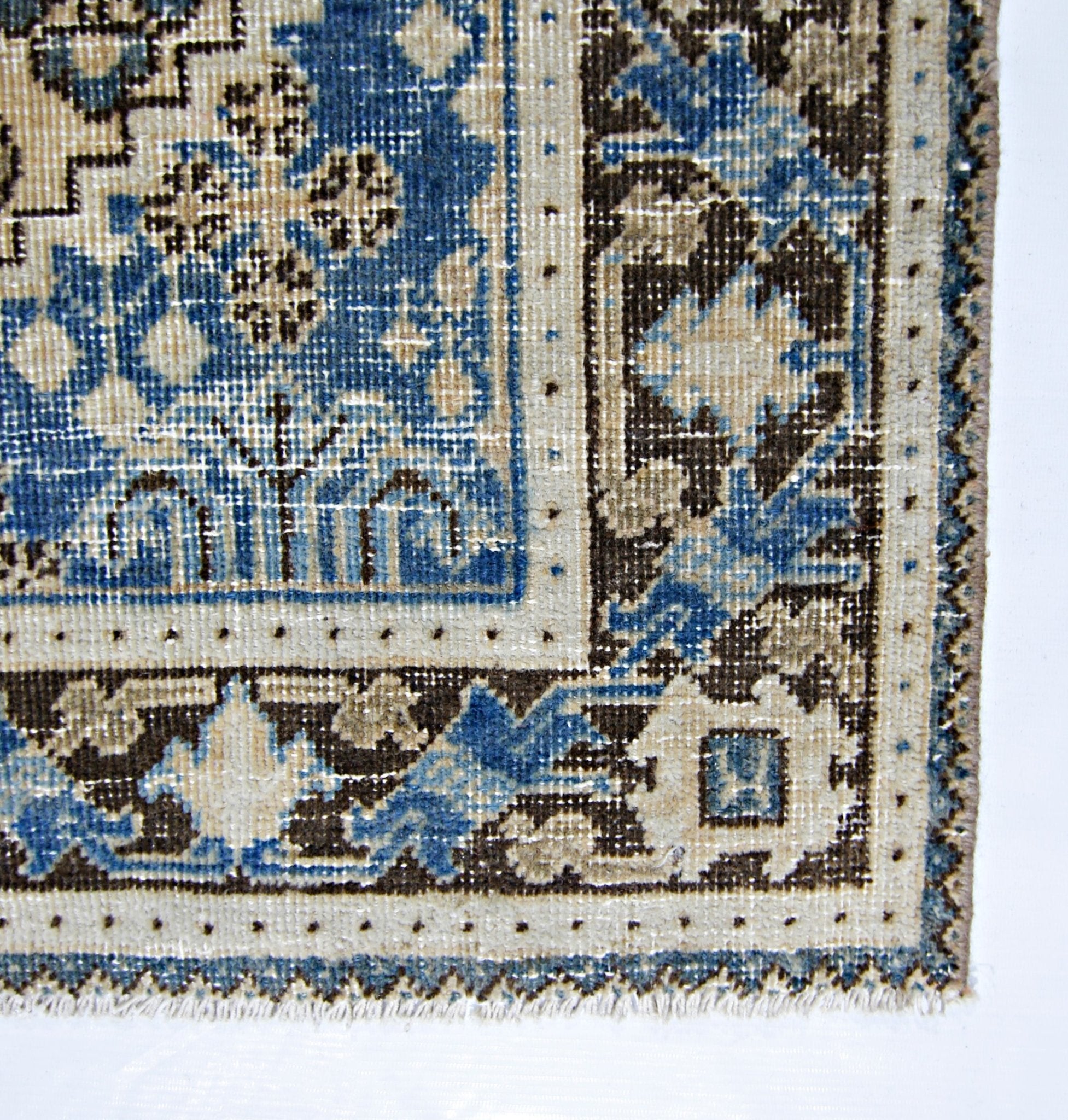 Handmade Vintage Persian Ghashghai Rug | 203 x 130 cm | 6'8" x 4'3" - Najaf Rugs & Textile