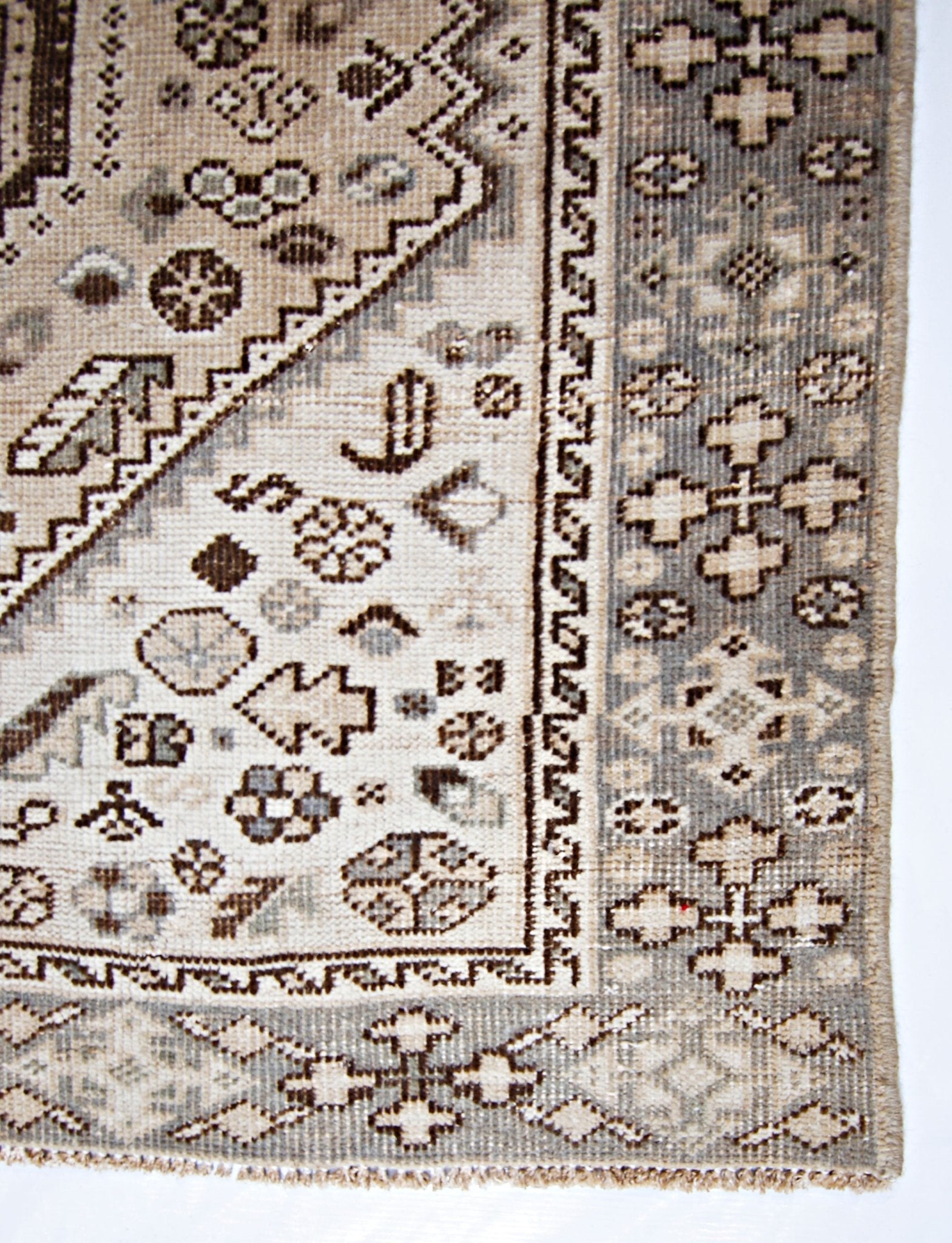 Handmade Vintage Persian Ghashghai Rug | 303 x 142 cm | 10' x 4'8" - Najaf Rugs & Textile