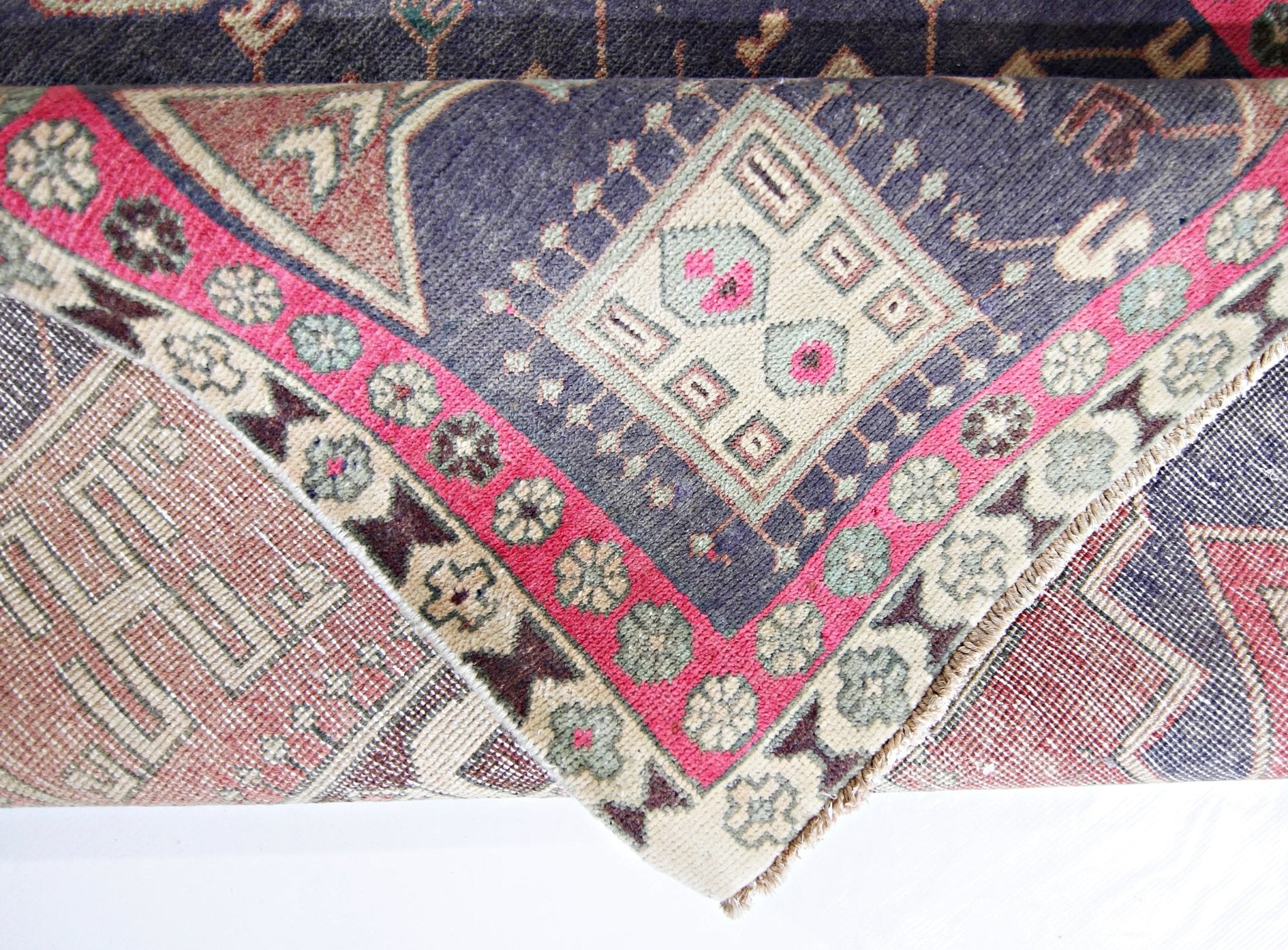 Handmade Vintage Persian Hallway Runner | 283 x 113 cm | 9'3" x 3'9" - Najaf Rugs & Textile