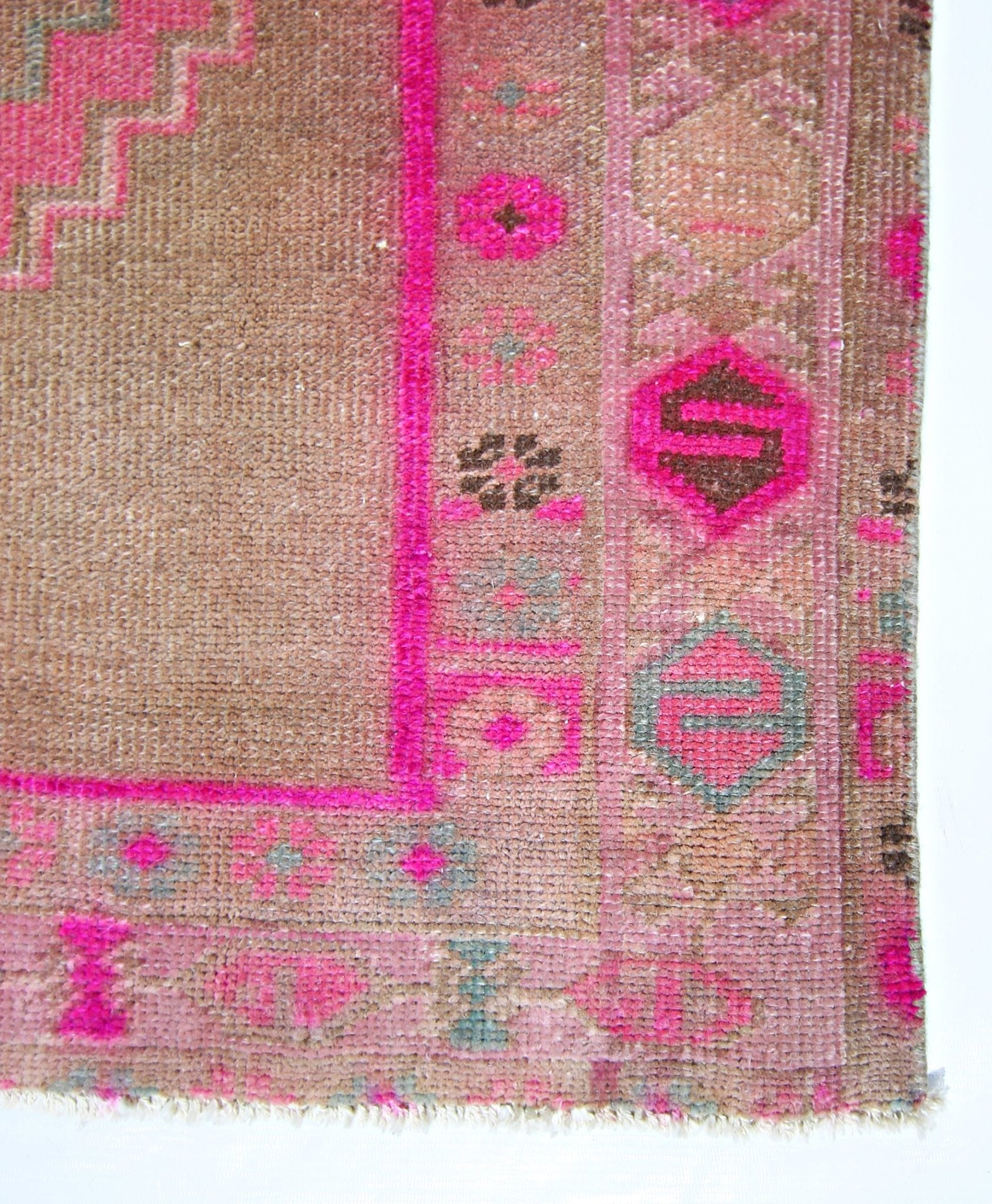 Handmade Vintage Persian Hallway Runner | 293 x 110 cm | 9'8" x 3'7" - Najaf Rugs & Textile